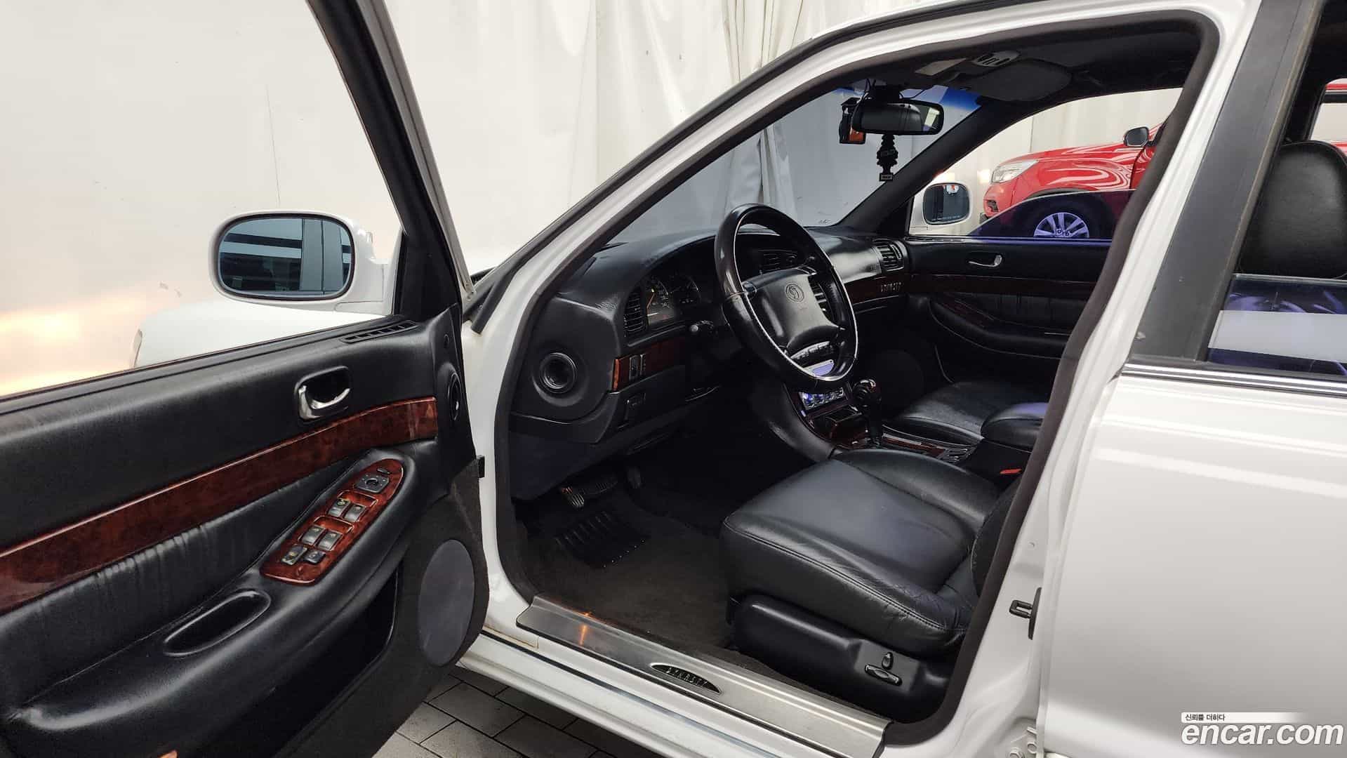 Dynasty Hyundai 2002.0-INNER-010