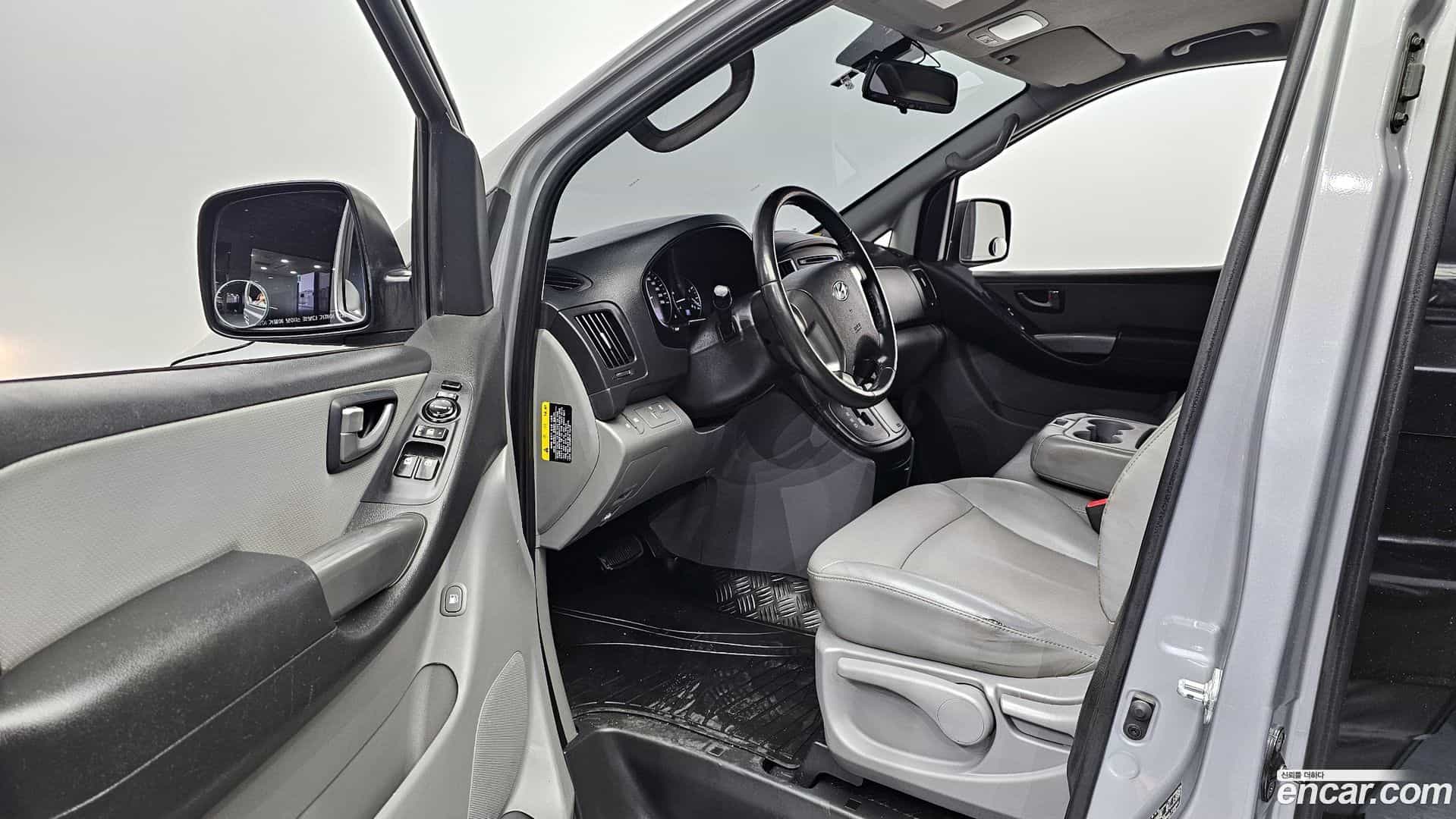 Starex Hyundai 2019.5-OPTION-015