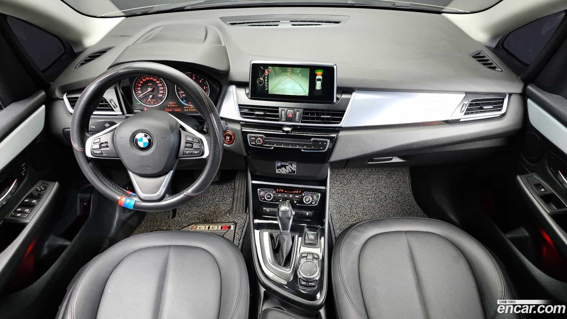 2-Series BMW 2015.11-INNER-007