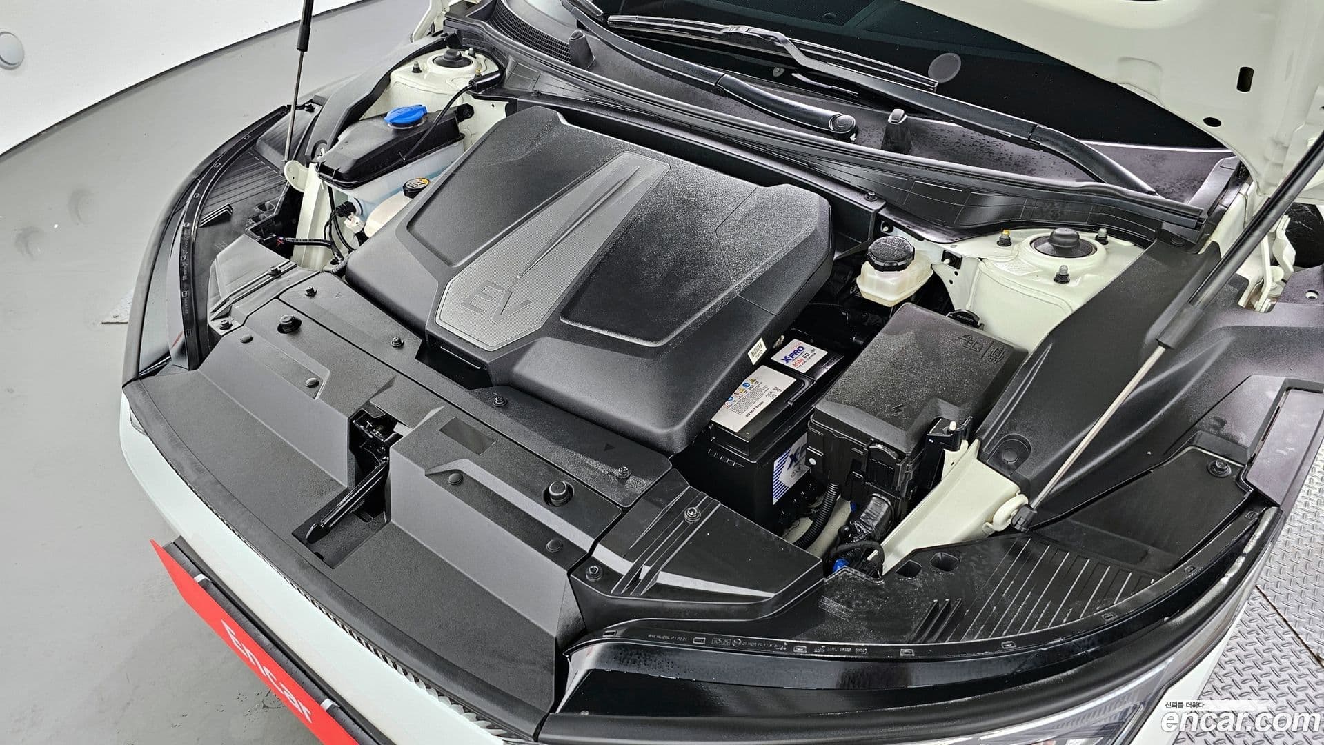 Main__Slider__Photo:EV6 Kia 2022.4-5