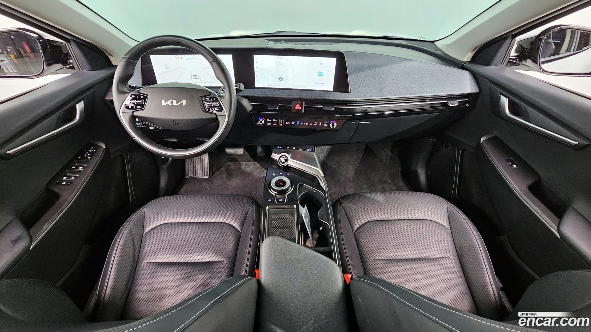 Main__Slider__Photo:EV6 Kia 2022.4-6