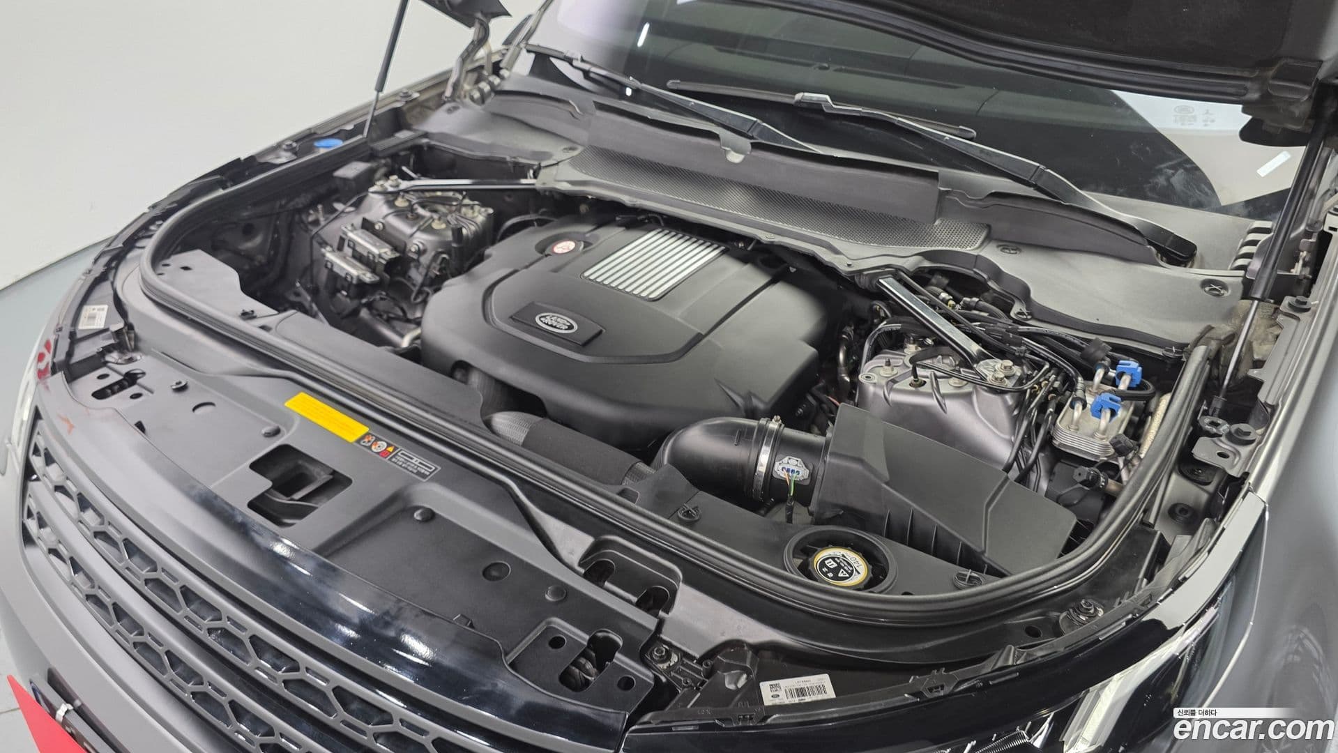 Main__Slider__Photo:Discovery Land Rover 2017.8-5