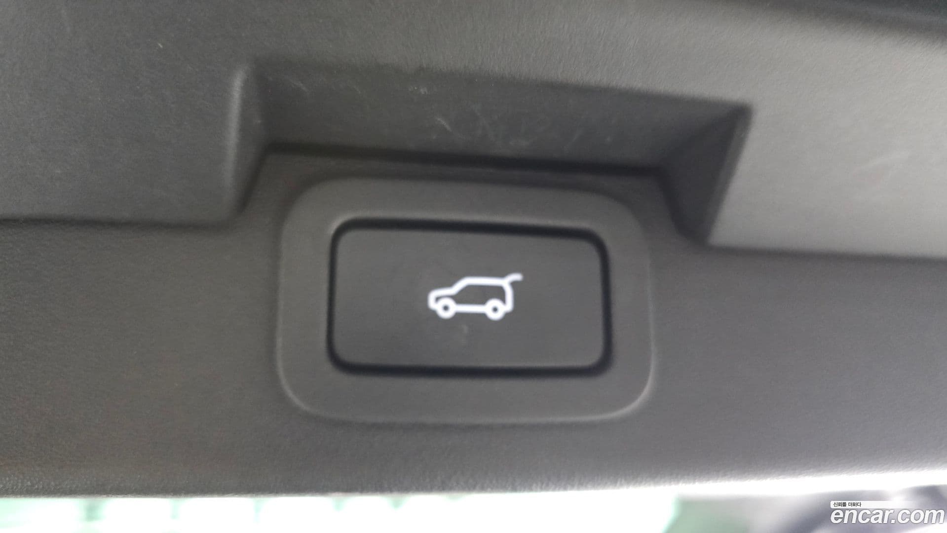 Main__Slider__Photo:Discovery Land Rover 2017.8-19