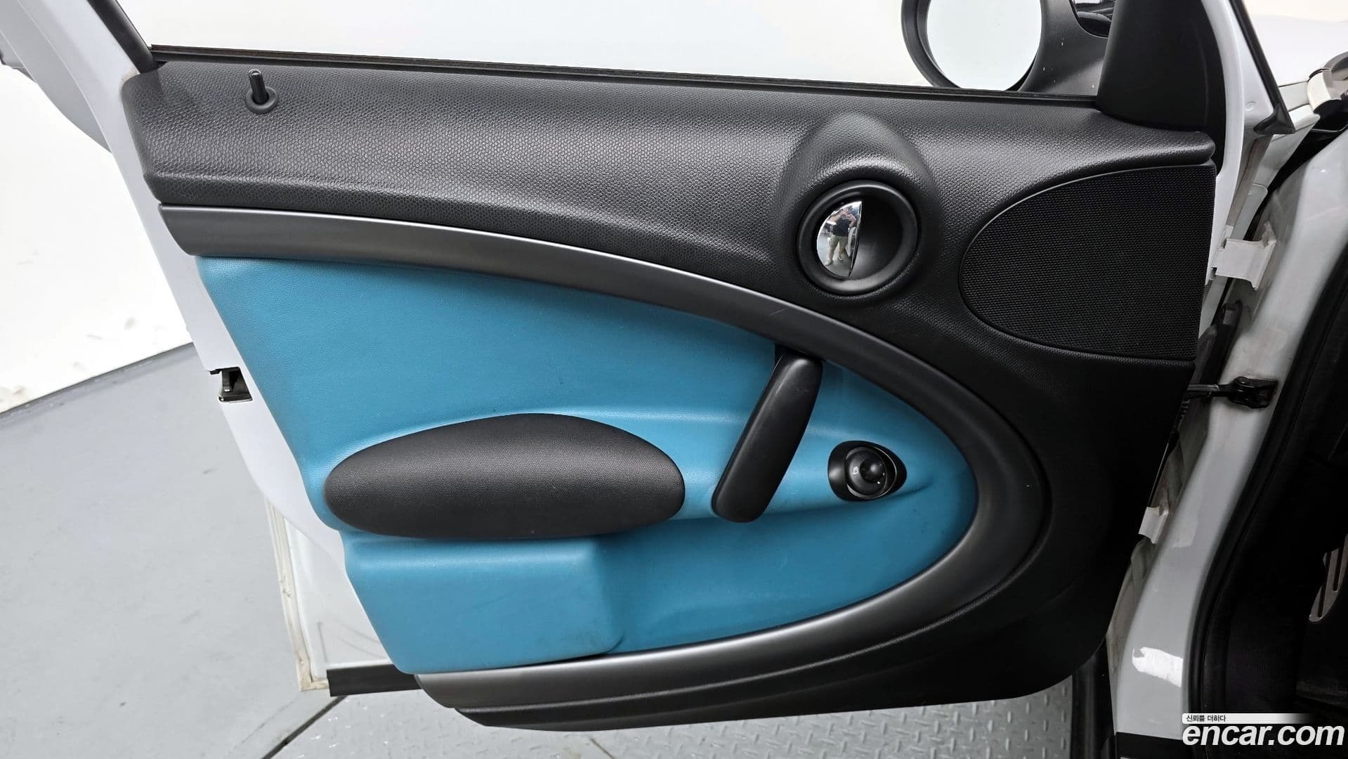 Main__Slider__Photo:Countryman Mini 2012.4-16