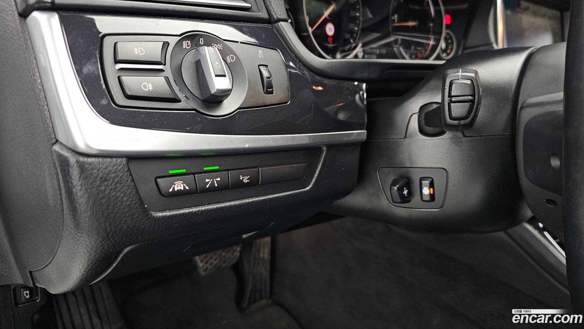 Main__Slider__Photo:5-Series BMW 2016.4-15