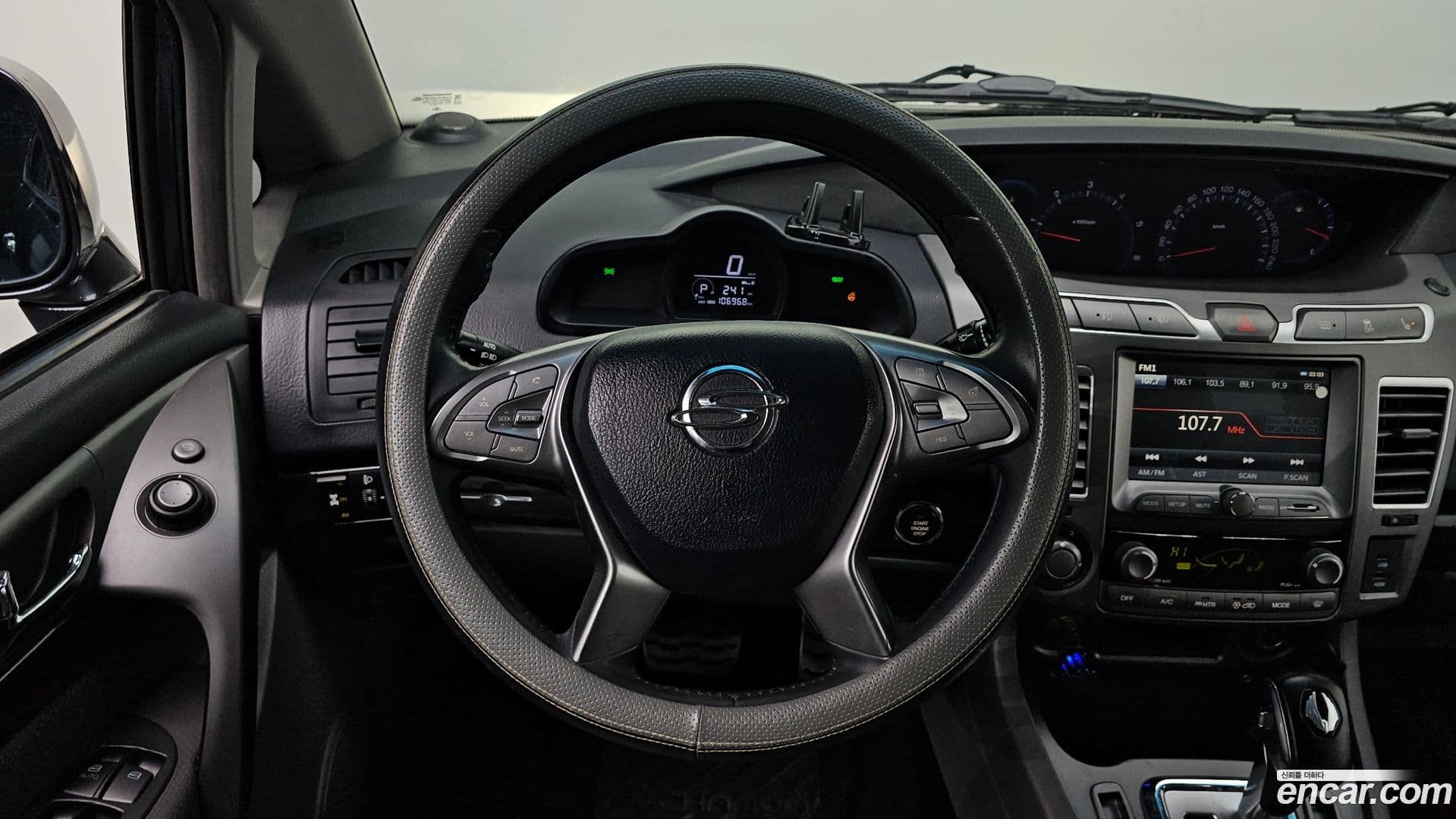 Main__Slider__Photo:KORANDO KG Mobility 2016.7-13