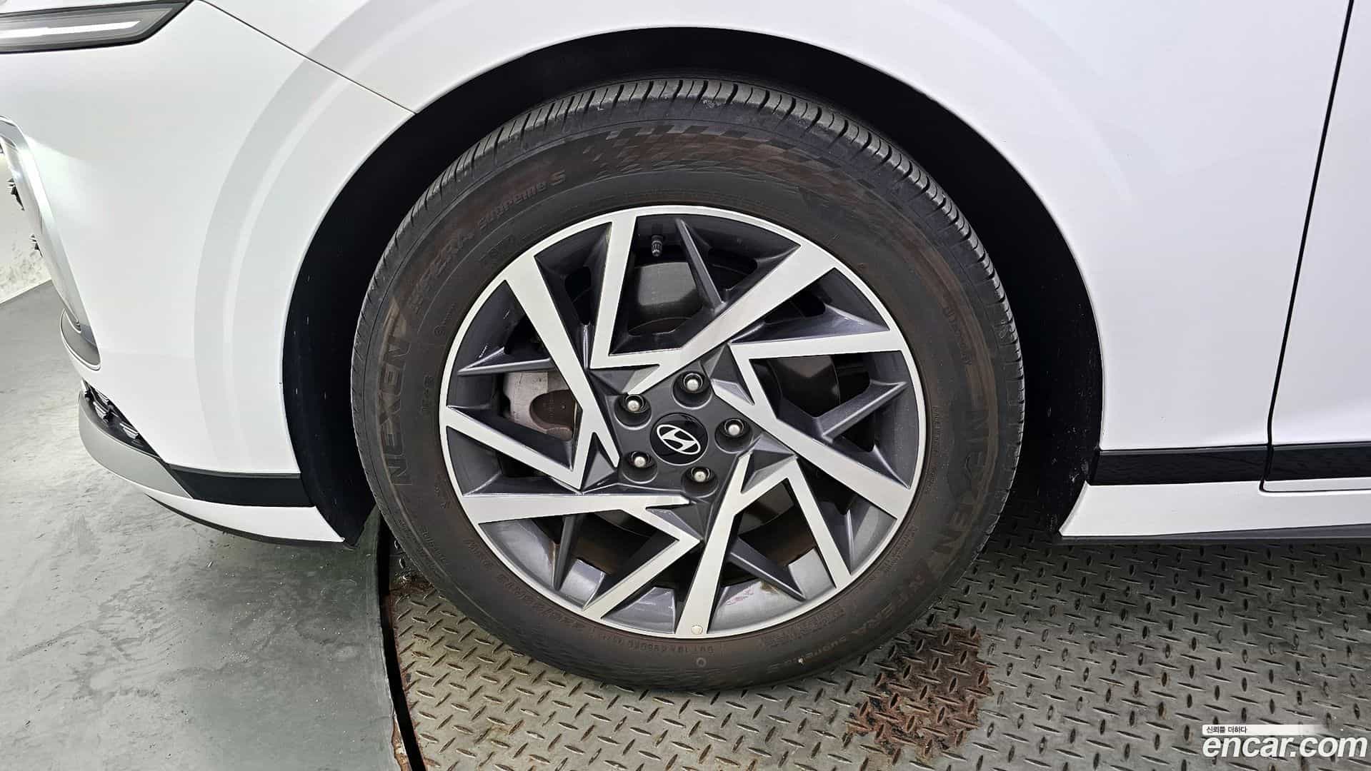 Grandeur Hyundai 2024.11-OUTER-005