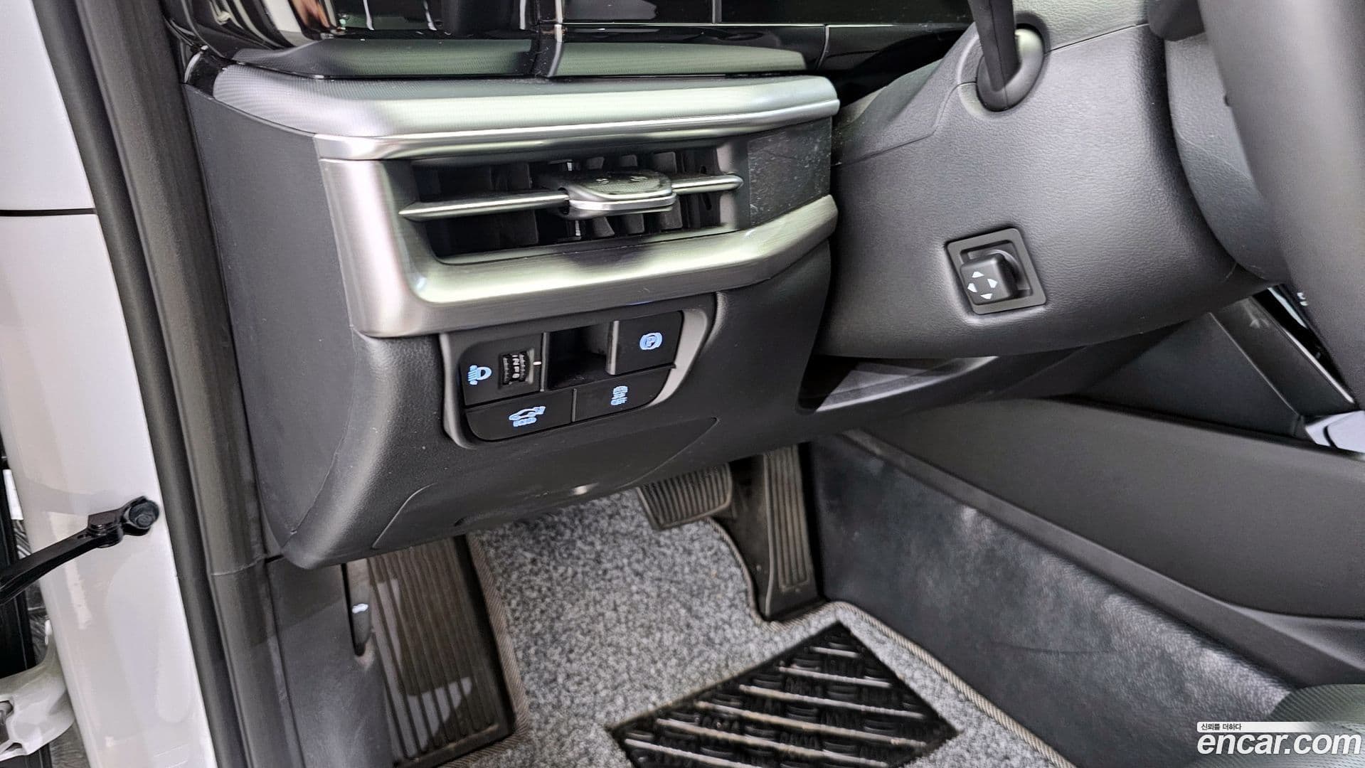 Main__Slider__Photo:Grandeur Hyundai 2024.11-15