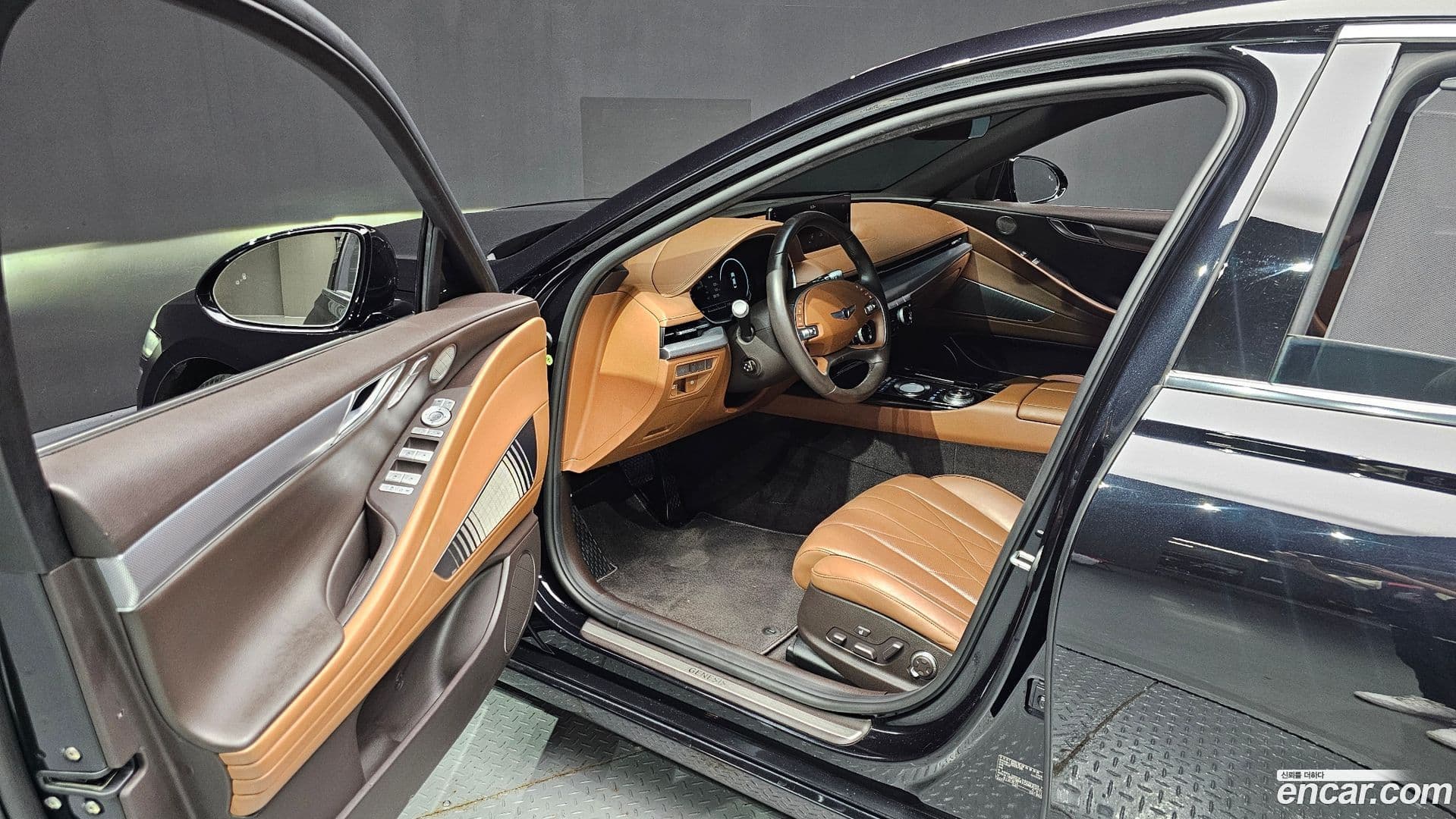 Main__Slider__Photo:G80 Genesis 2020.7-9