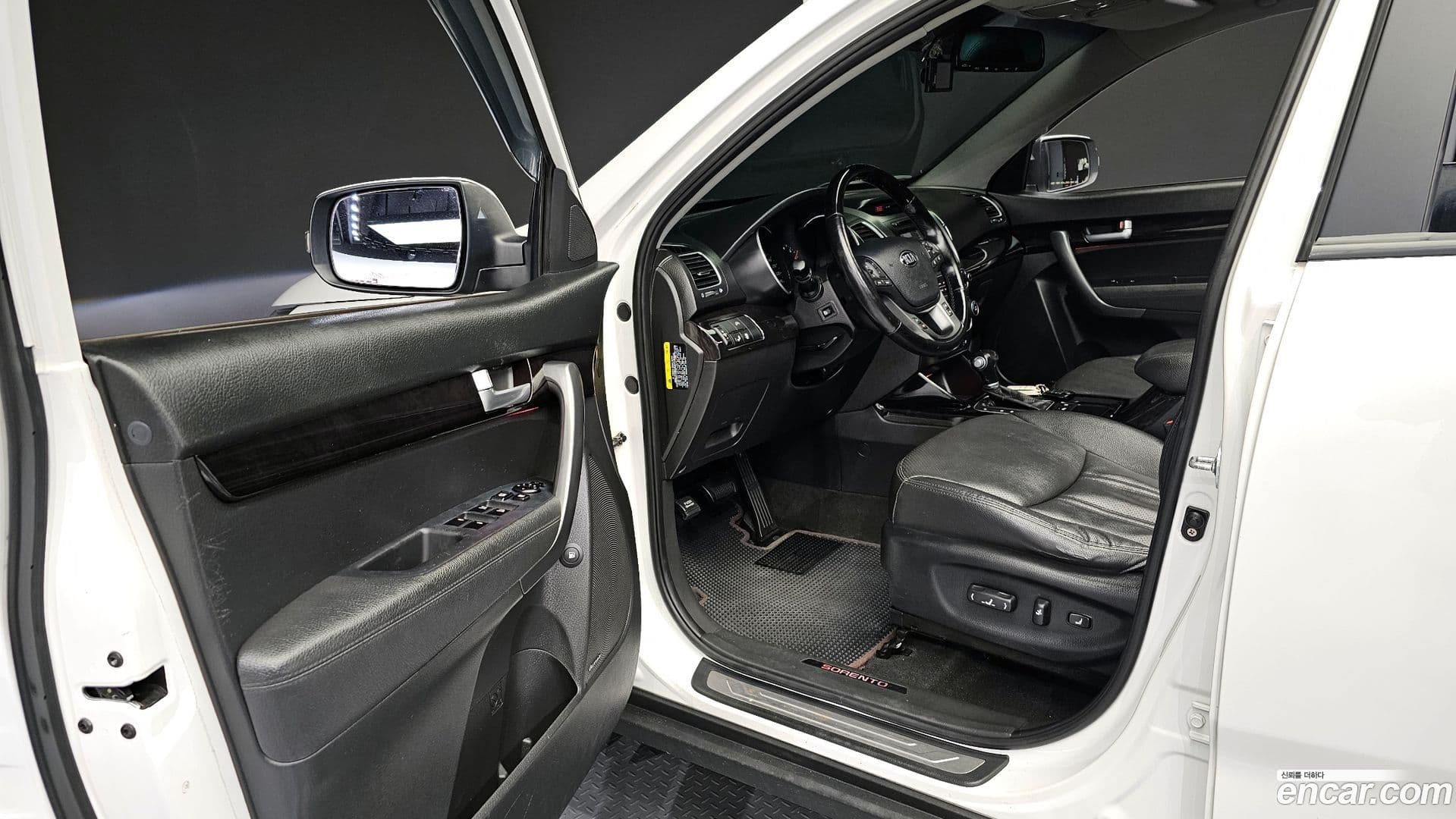 Main__Slider__Photo:Sorento Kia 2012.7-10