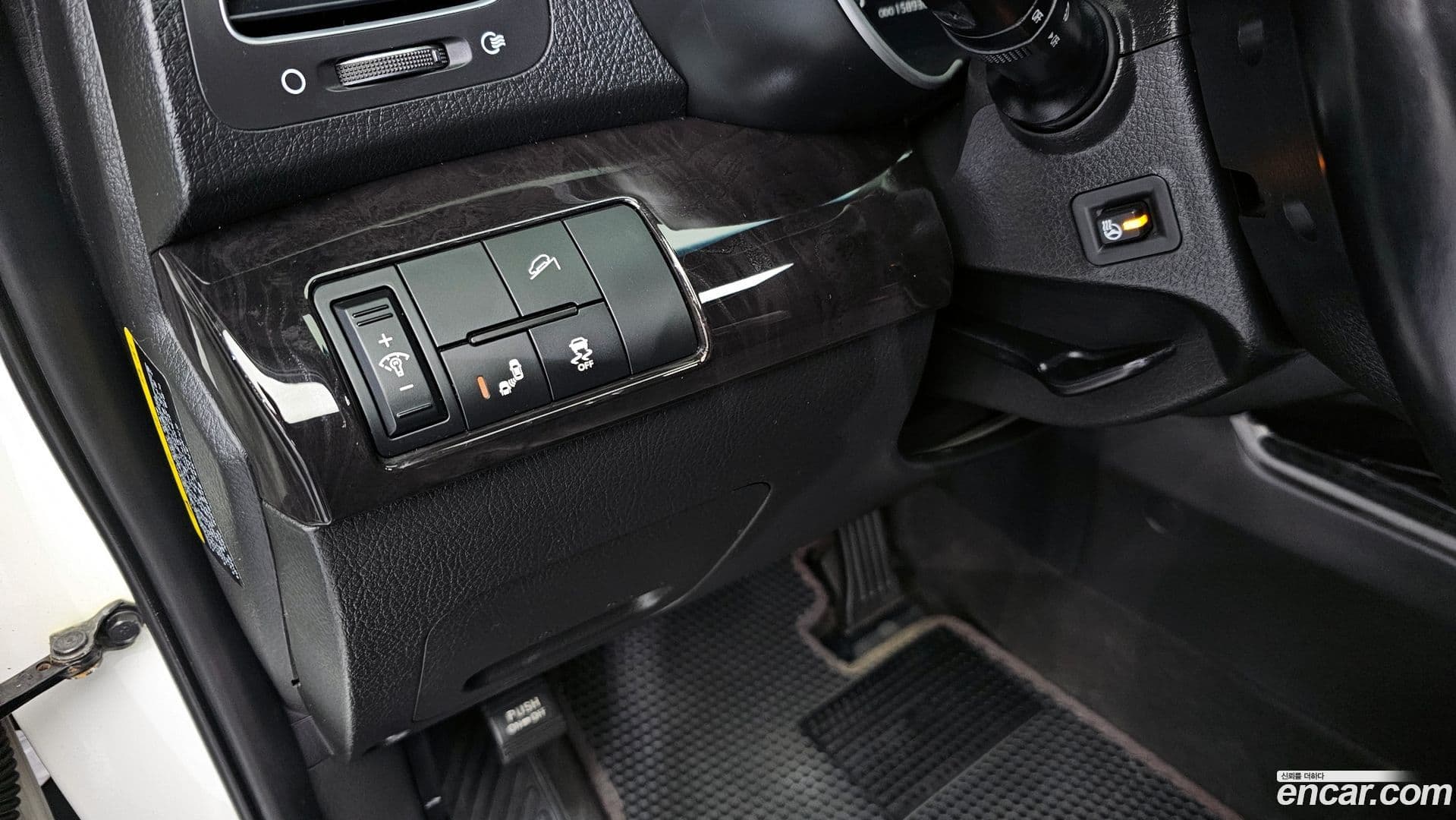 Main__Slider__Photo:Sorento Kia 2012.7-13