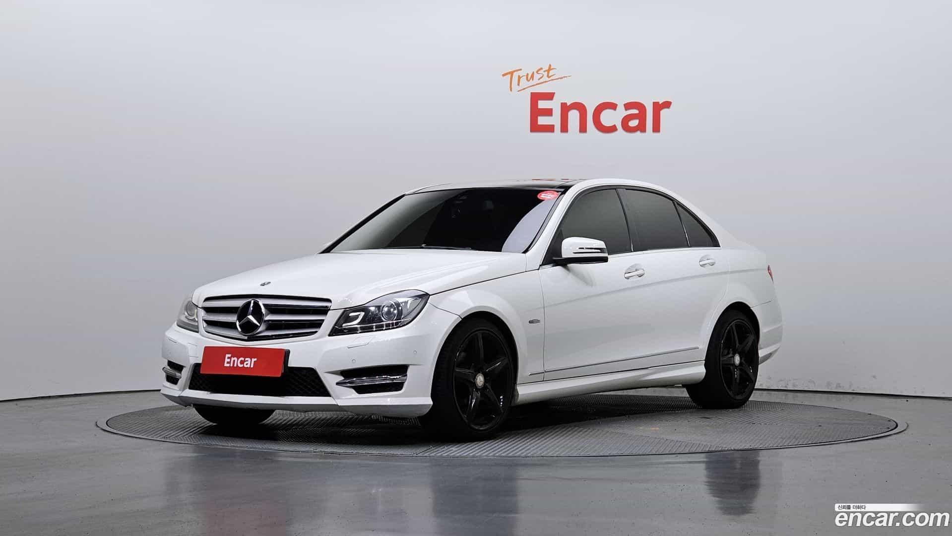 C-Class Mercedes-Benz 2011.11-OUTER-001