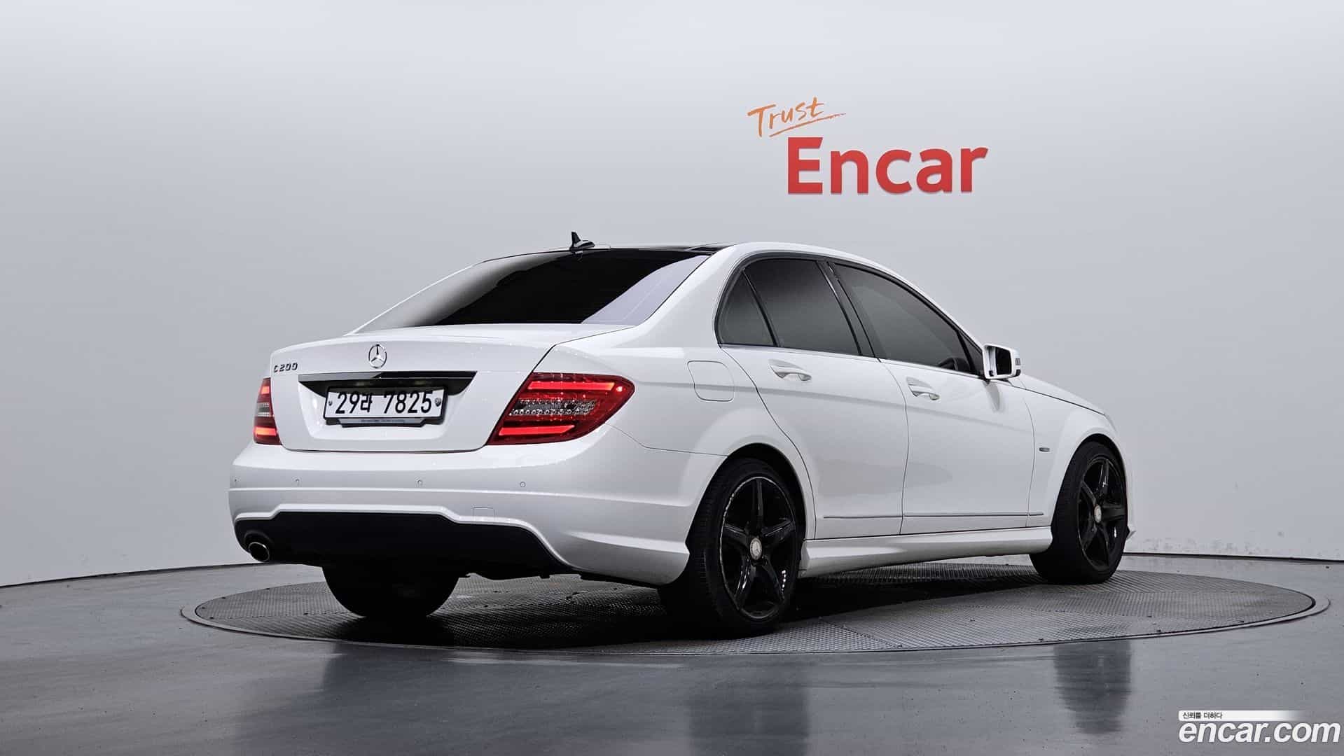 C-Class Mercedes-Benz 2011.11-OUTER-002