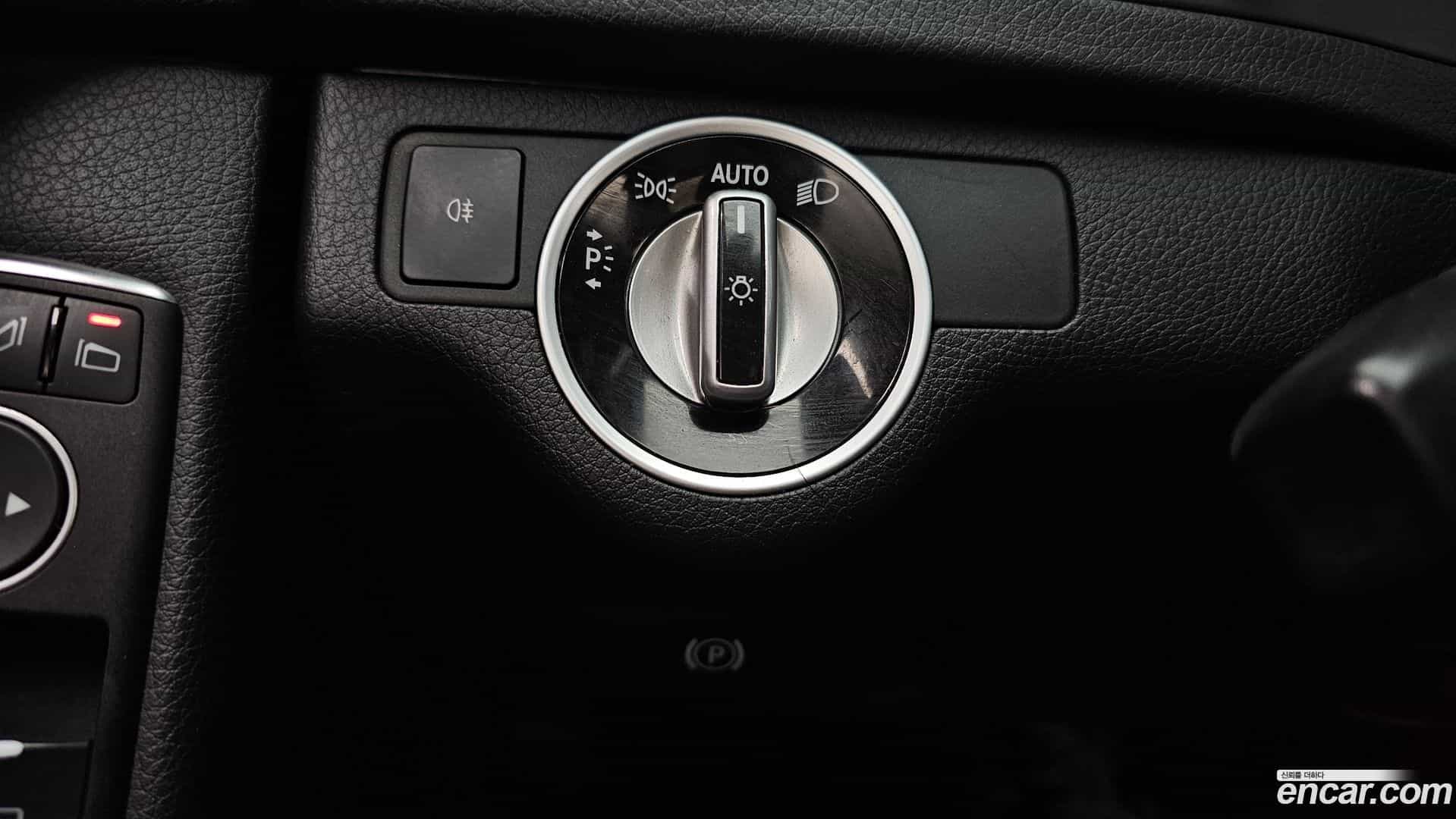 C-Class Mercedes-Benz 2011.11-OPTION-022