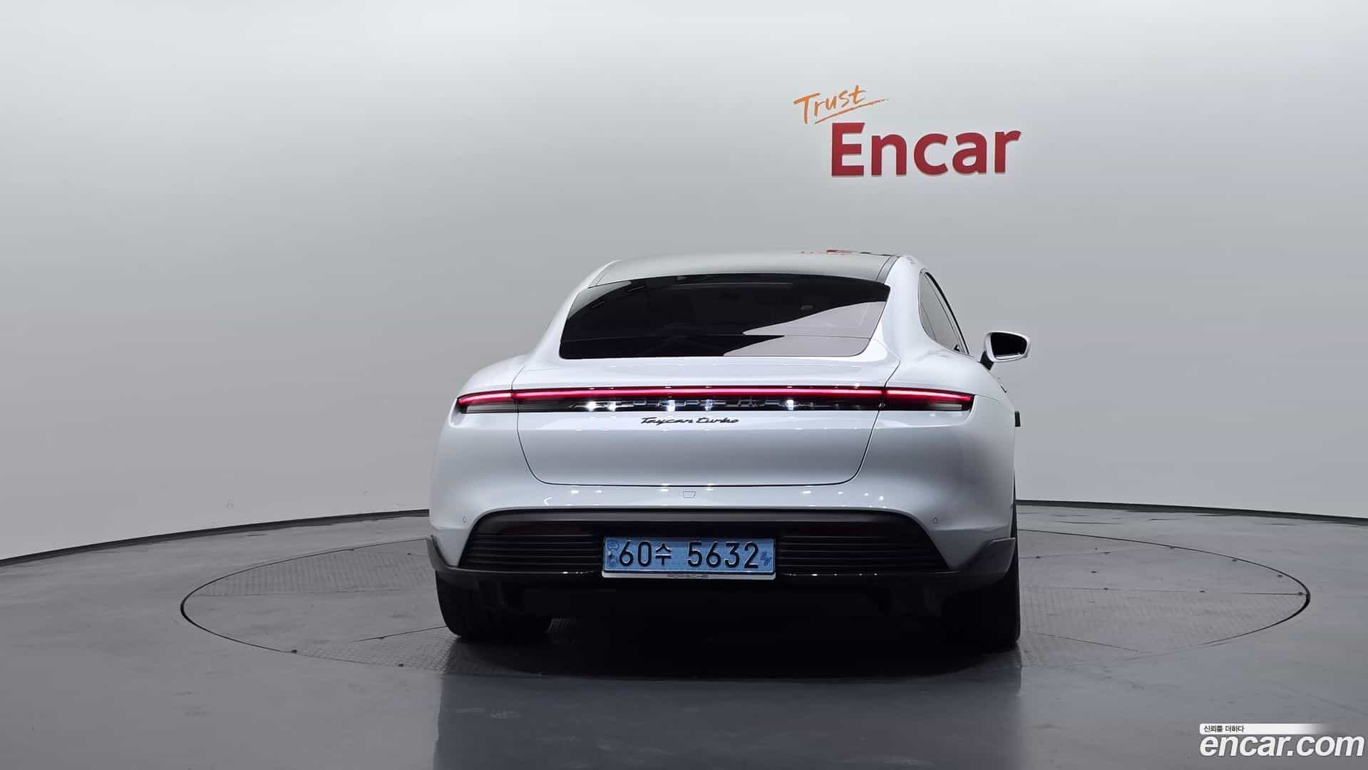 Taycan Porsche 2021.5-OUTER-004