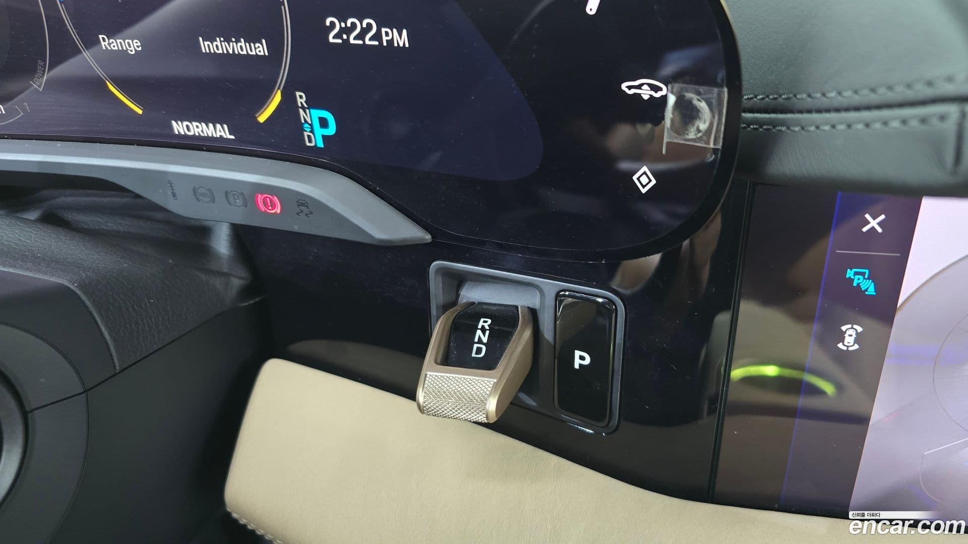 Main__Slider__Photo:Taycan Porsche 2021.5-8