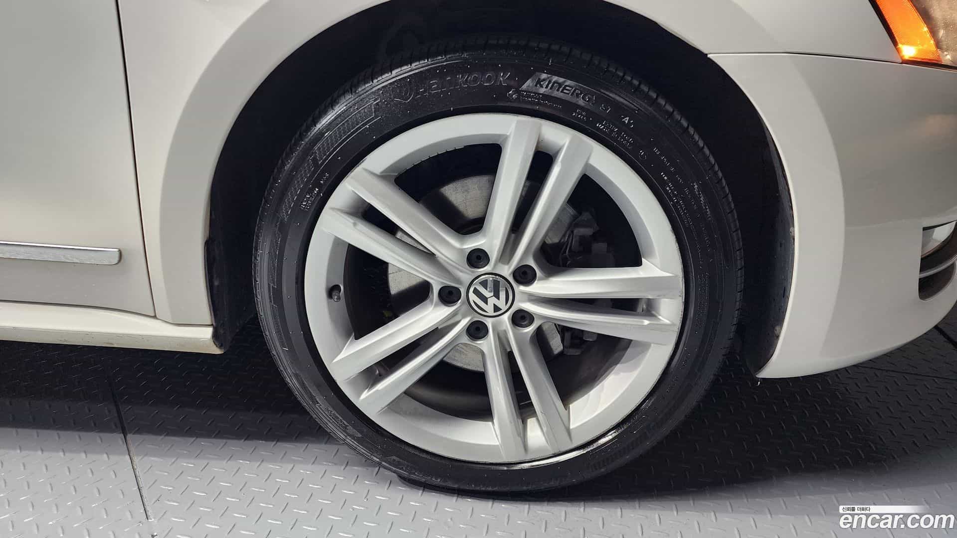 Passat Volkswagen 2015.7-OUTER-005