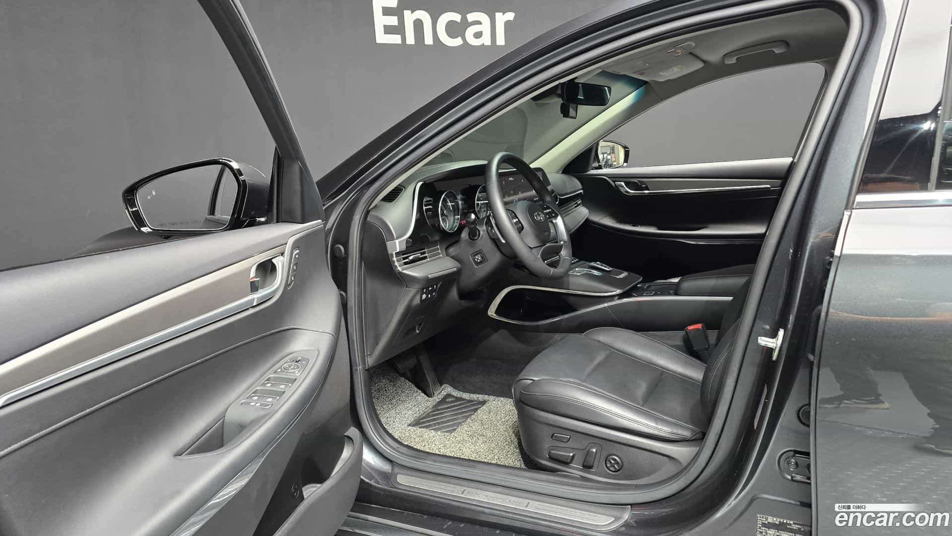 Grandeur Hyundai 2021.2-INNER-010