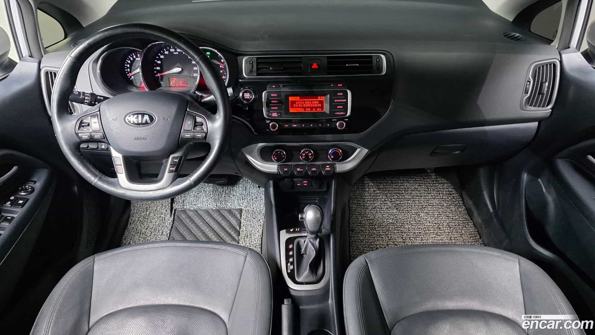 pride Kia 2017.4-INNER-007