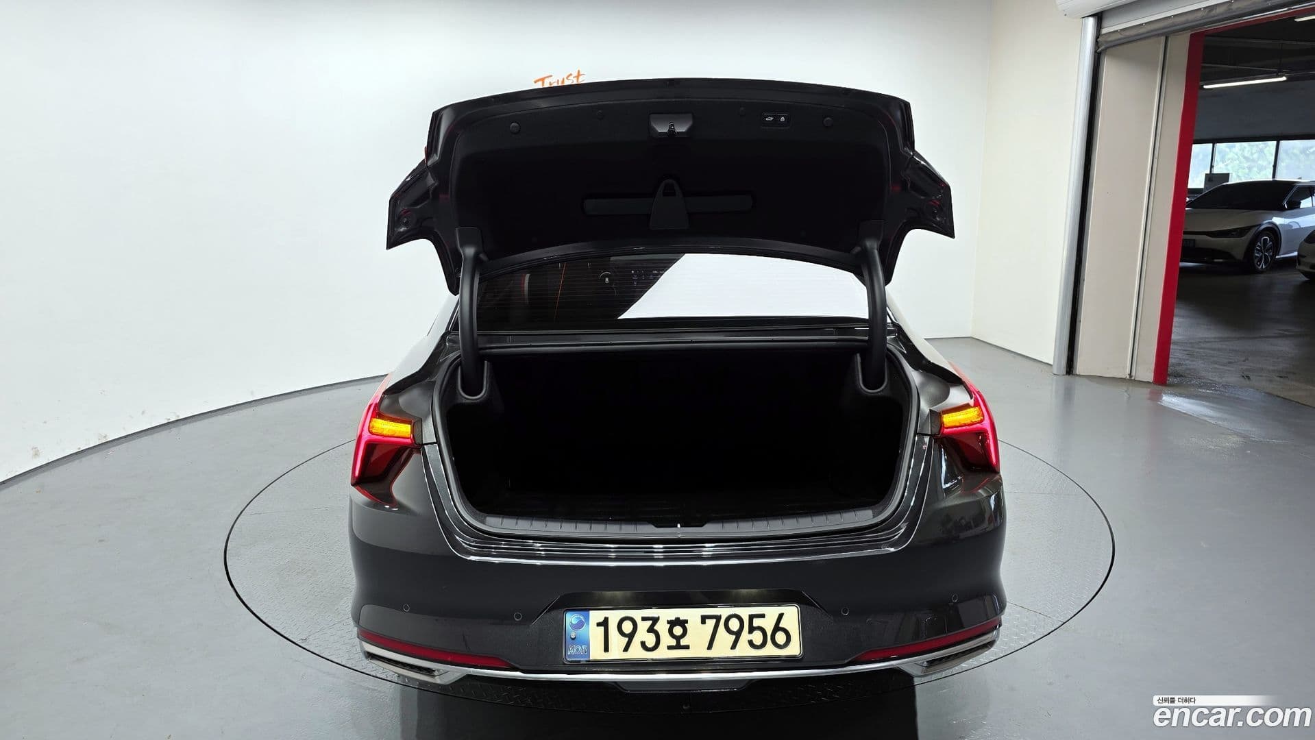 Main__Slider__Photo:K8 Kia 2022.11-19