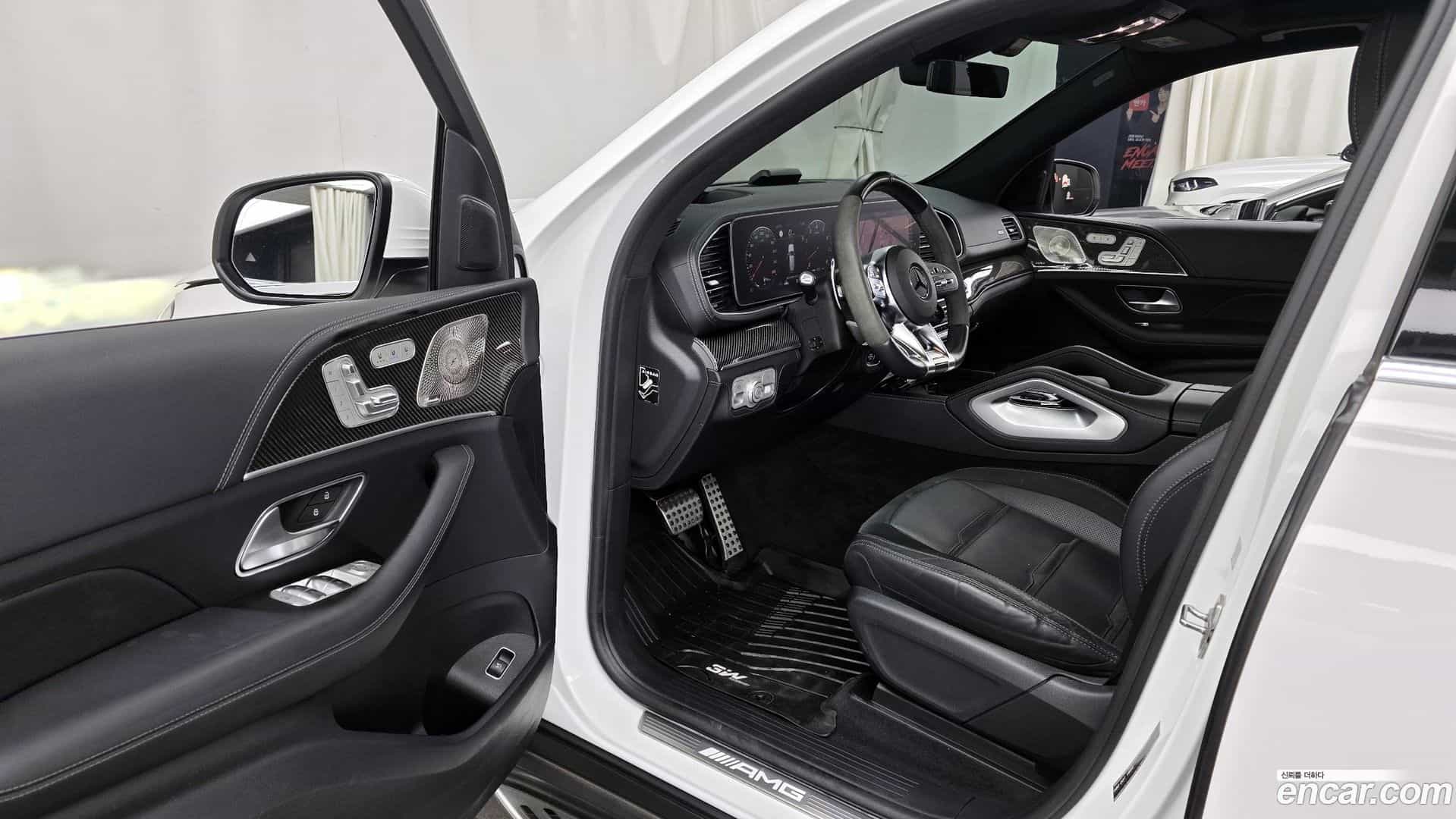 GLE-Class Mercedes-Benz 2023.5-INNER-010