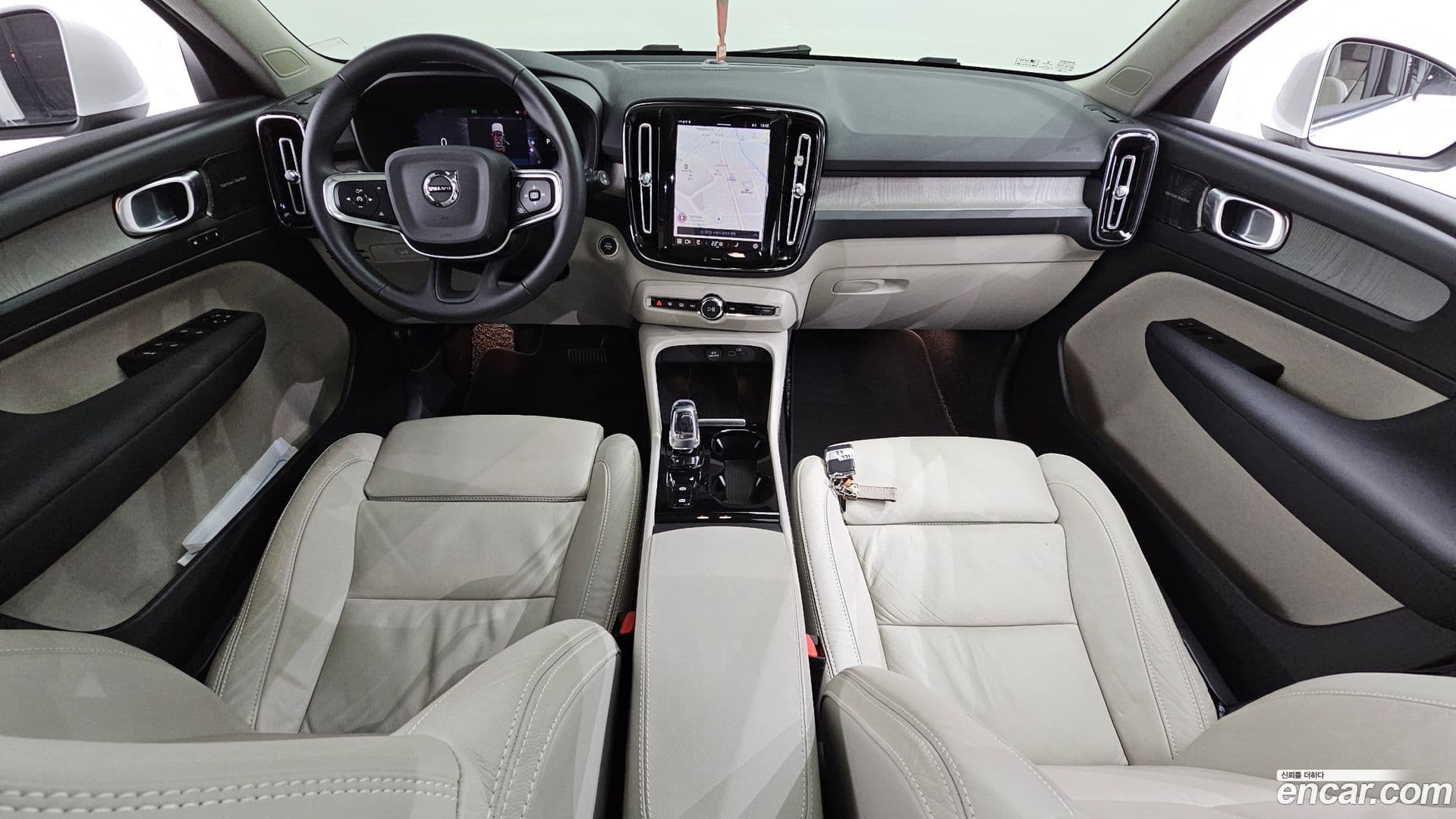 Main__Slider__Photo:XC40 Volvo 2022.8-6