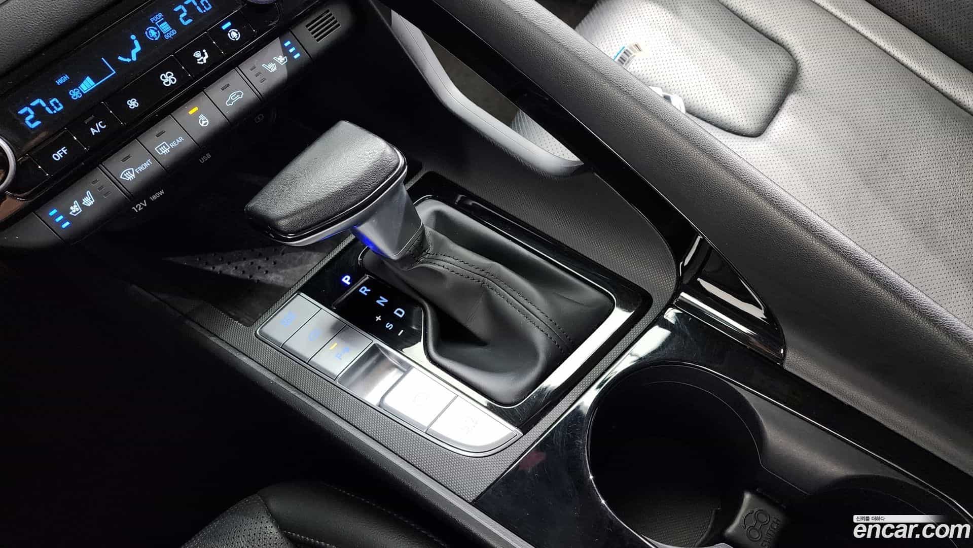 AVANTE Hyundai 2021.11-INNER-009