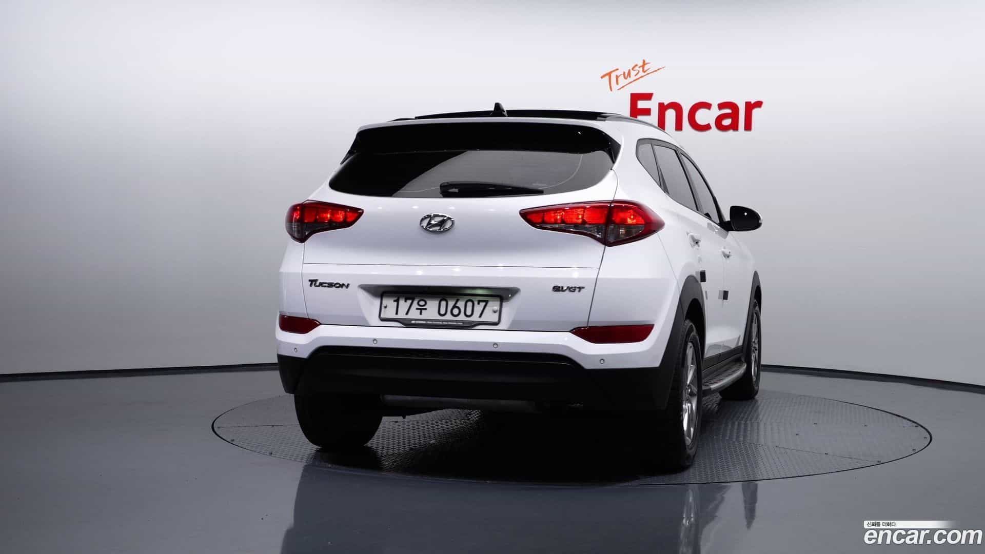 Tucson Hyundai 2016.0-OUTER-004