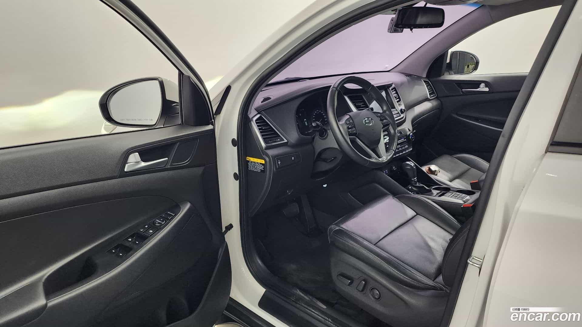 Tucson Hyundai 2016.0-INNER-010