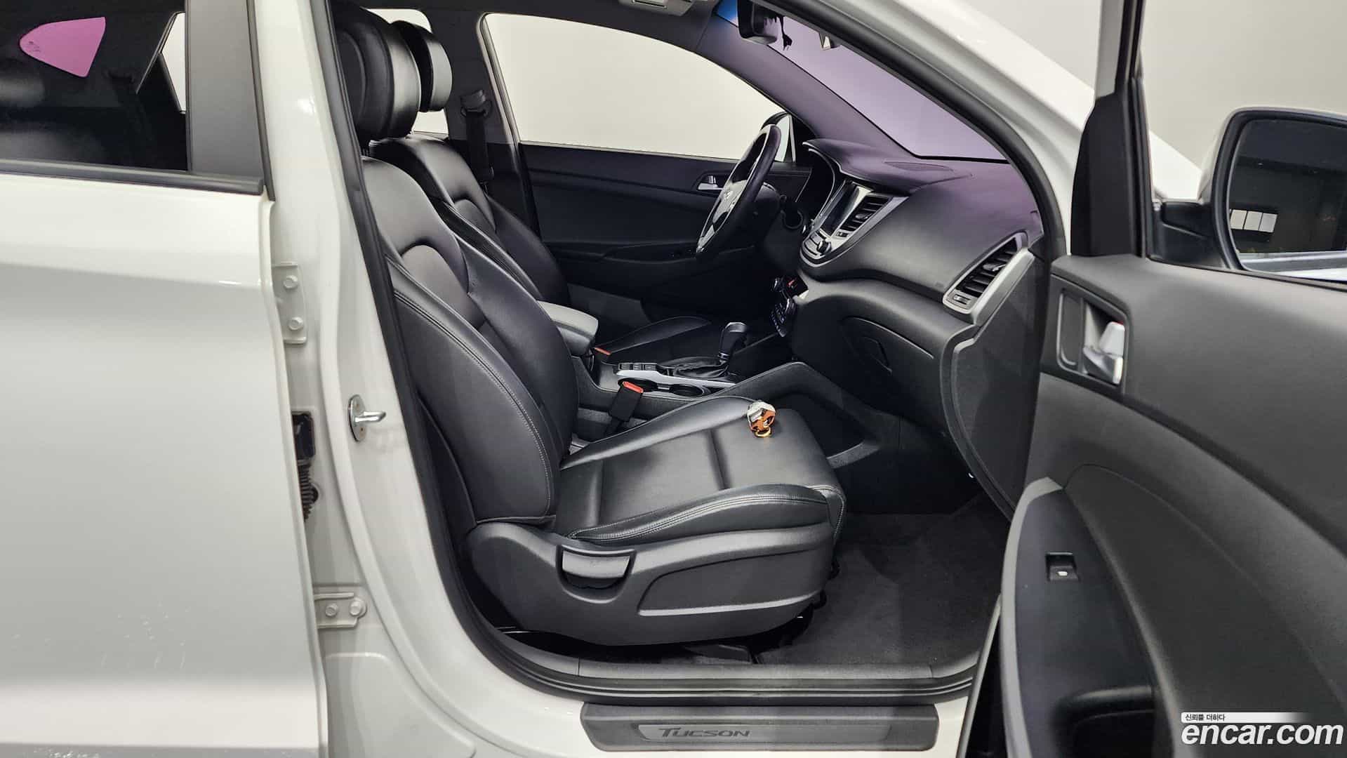 Tucson Hyundai 2016.0-OPTION-015