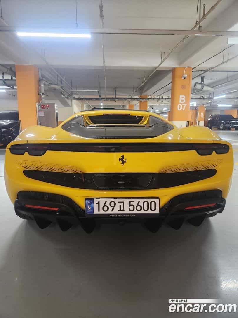 296 Ferrari 2024.8-OUTER-004