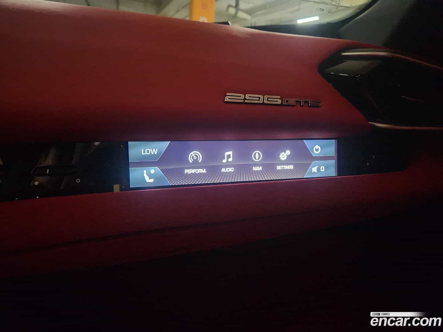 296 Ferrari 2024.8-OPTION-018