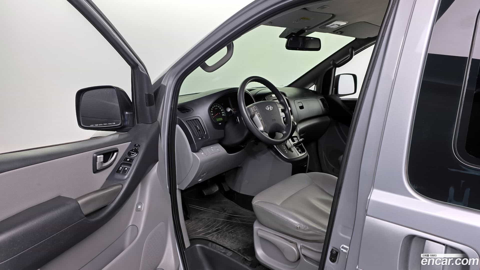 Starex Hyundai 2013.5-INNER-010