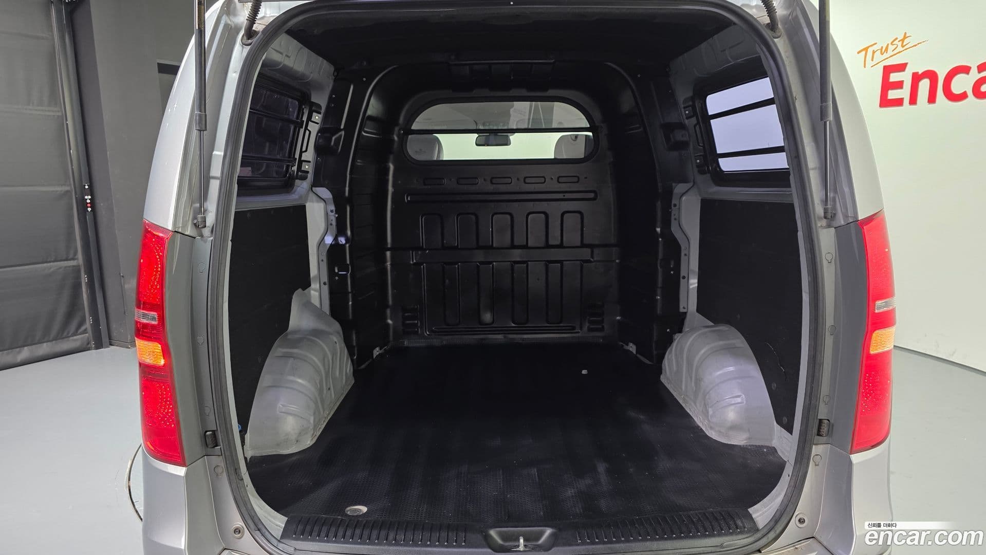 Main__Slider__Photo:Starex Hyundai 2013.5-18