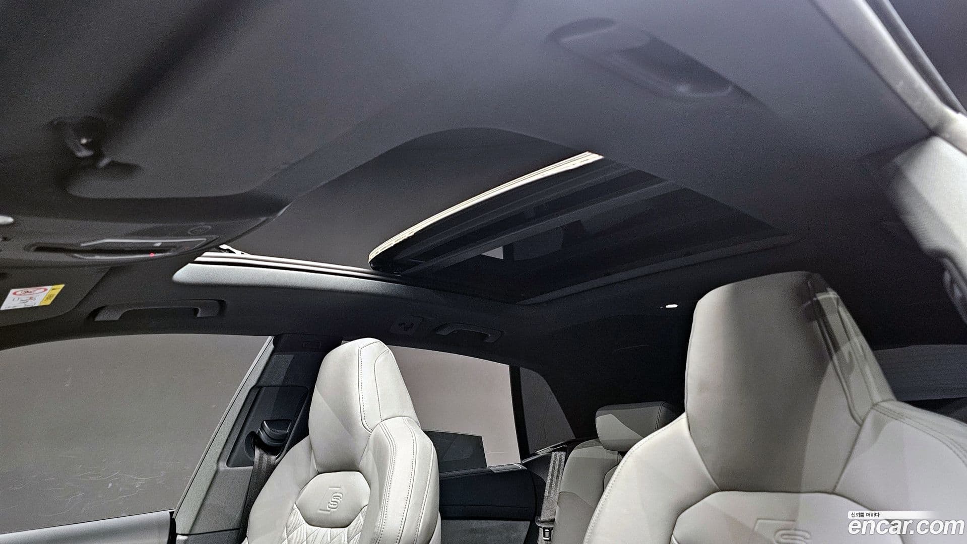 Main__Slider__Photo:Q8 Audi 2023.9-18