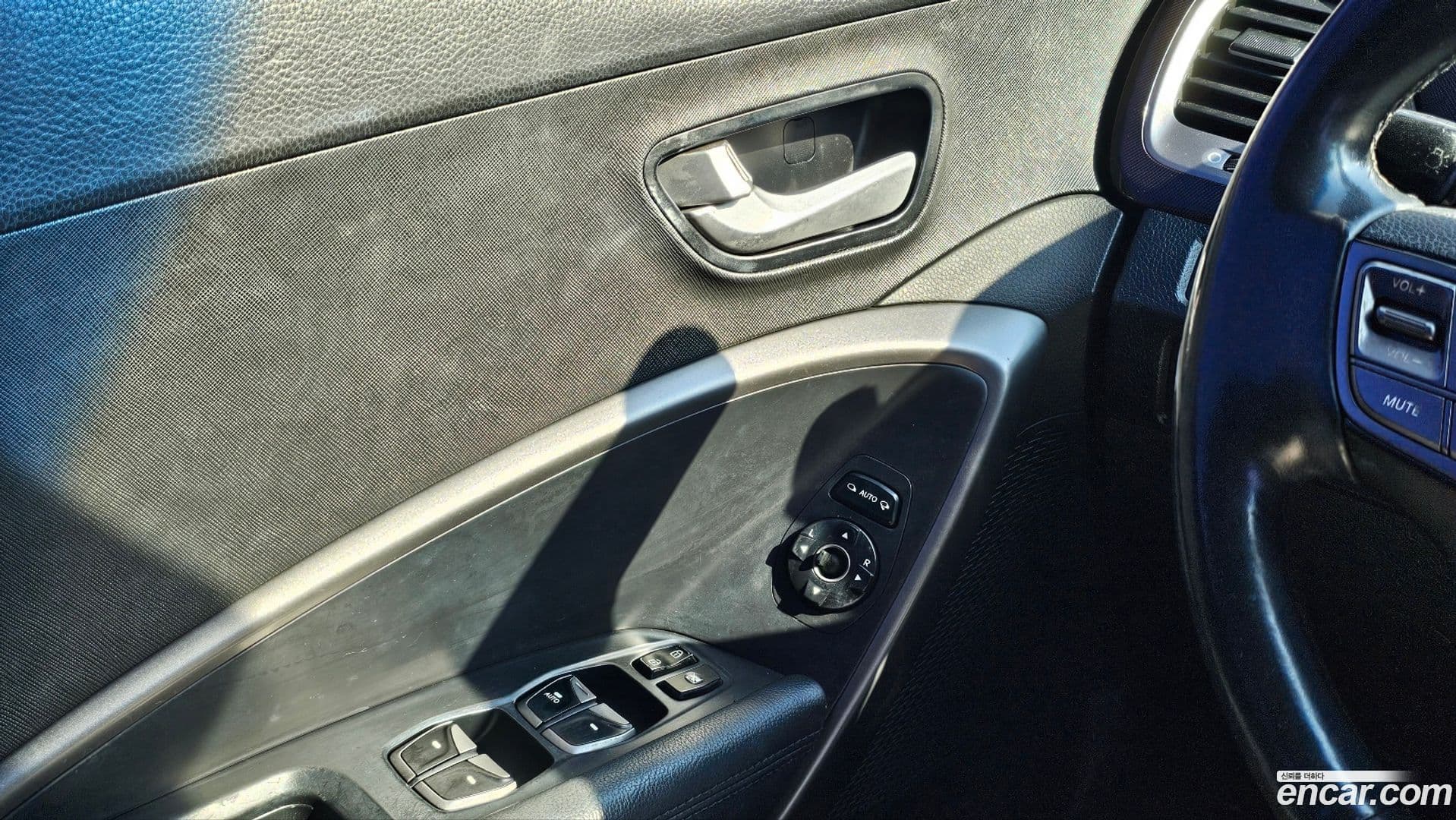 Main__Slider__Photo:Santafe Hyundai 2012.8-11