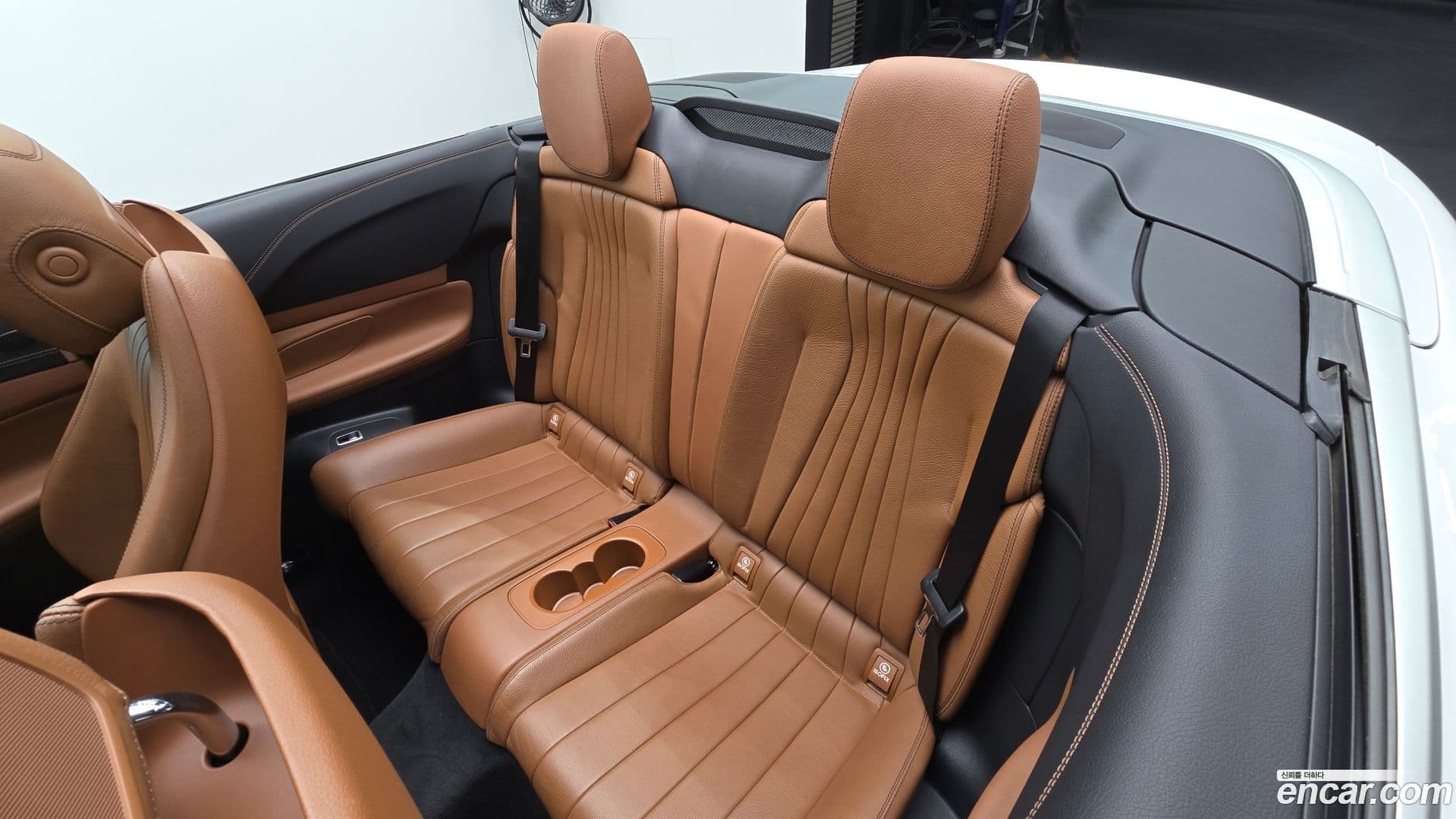 Main__Slider__Photo:E-Class Mercedes-Benz 2019.9-11