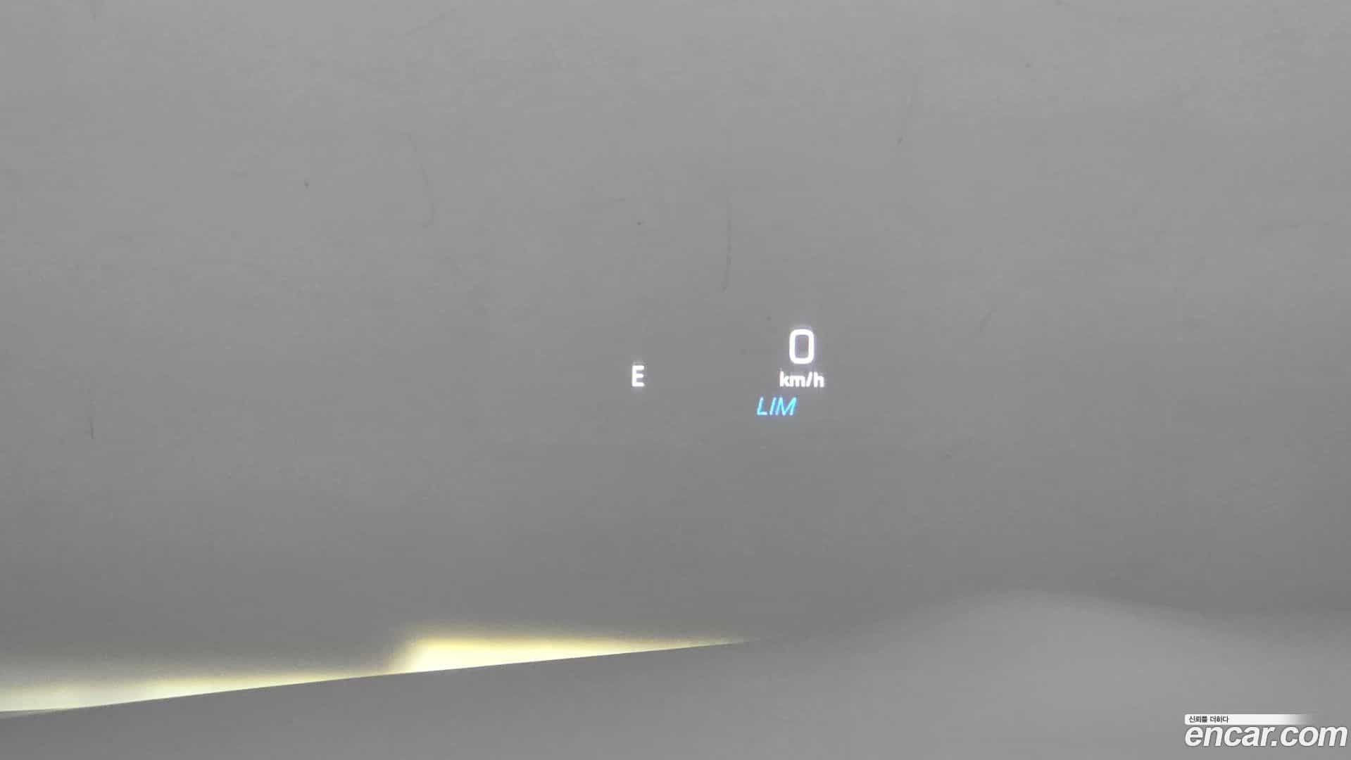 E-Class Mercedes-Benz 2019.9-OPTION-021