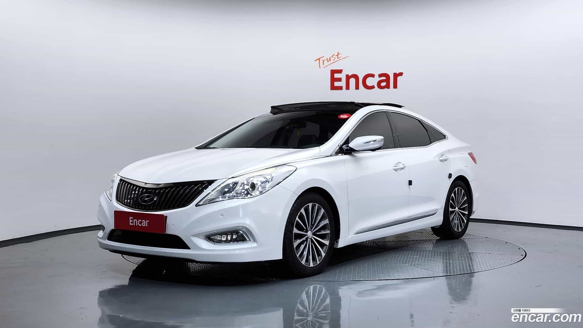 Grandeur Hyundai 2013.6-OUTER-001