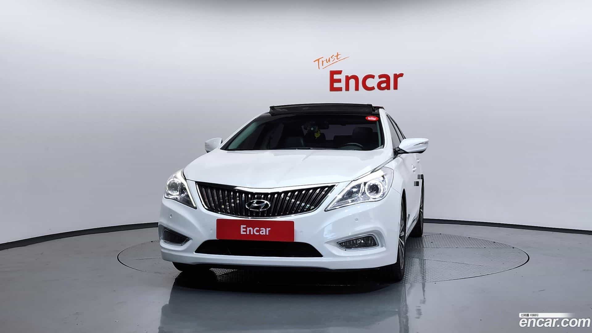 Grandeur Hyundai 2013.6-OUTER-003