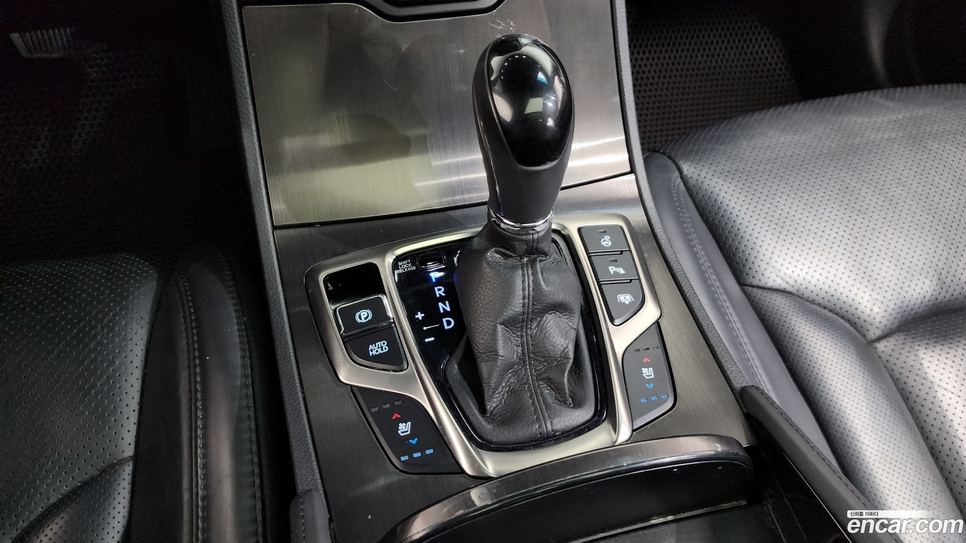 Main__Slider__Photo:Grandeur Hyundai 2013.6-8