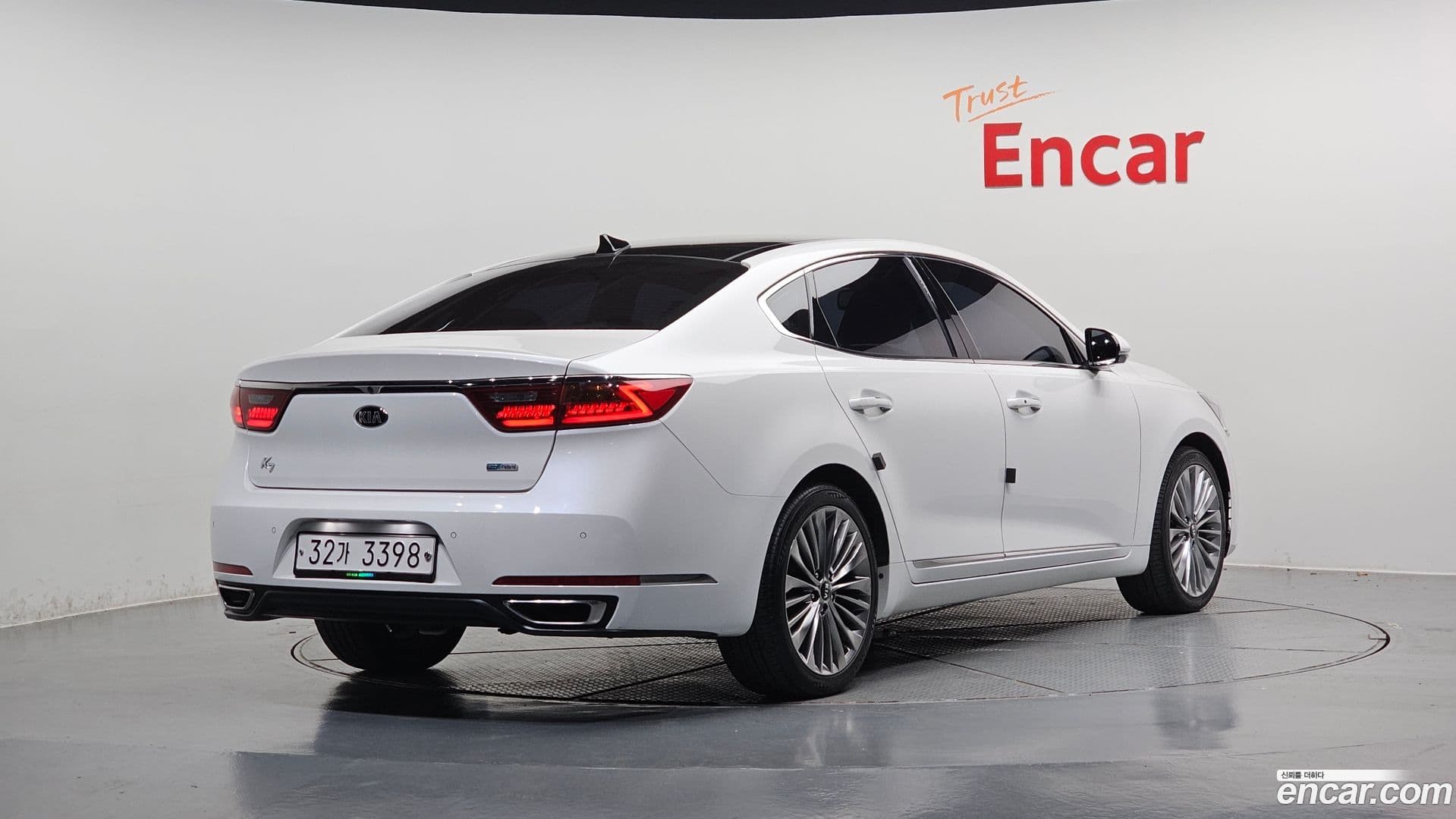 Main__Slider__Photo:K7 Kia 2017.4-1