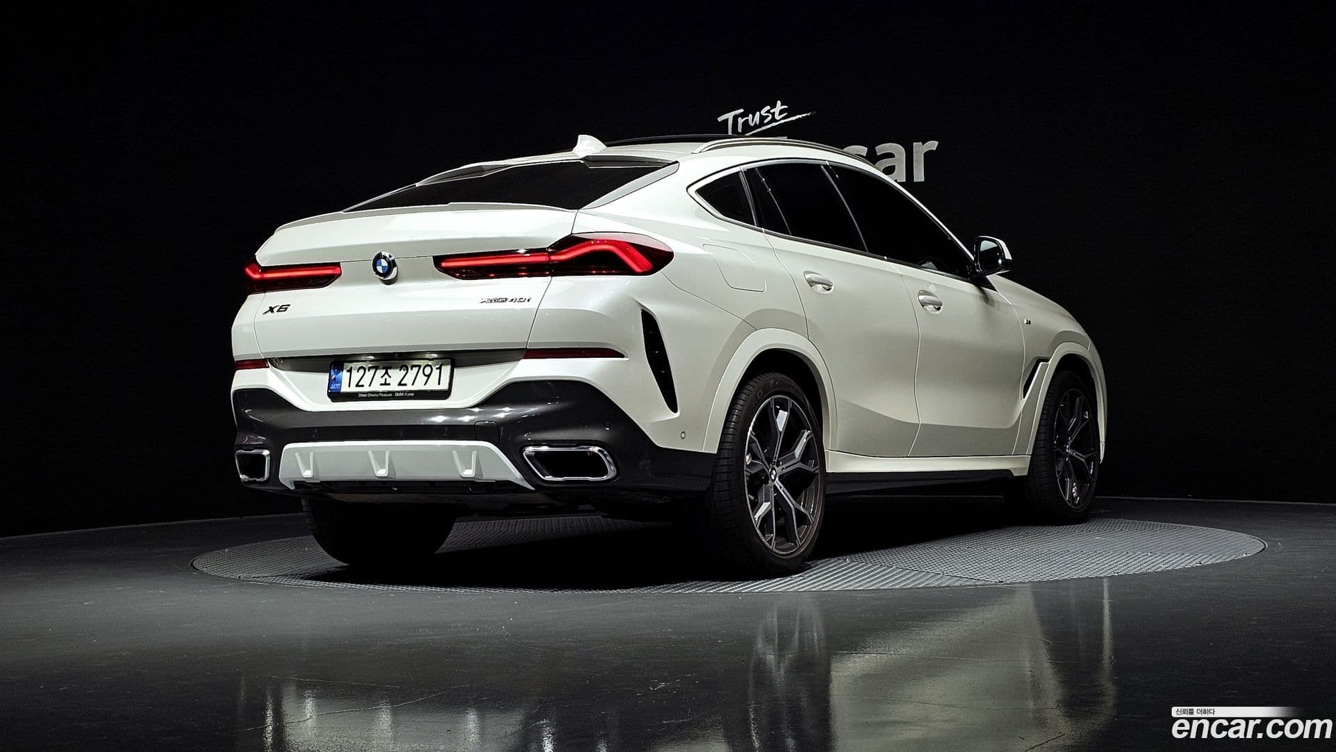 Main__Slider__Photo:X6 BMW 2021.5-1