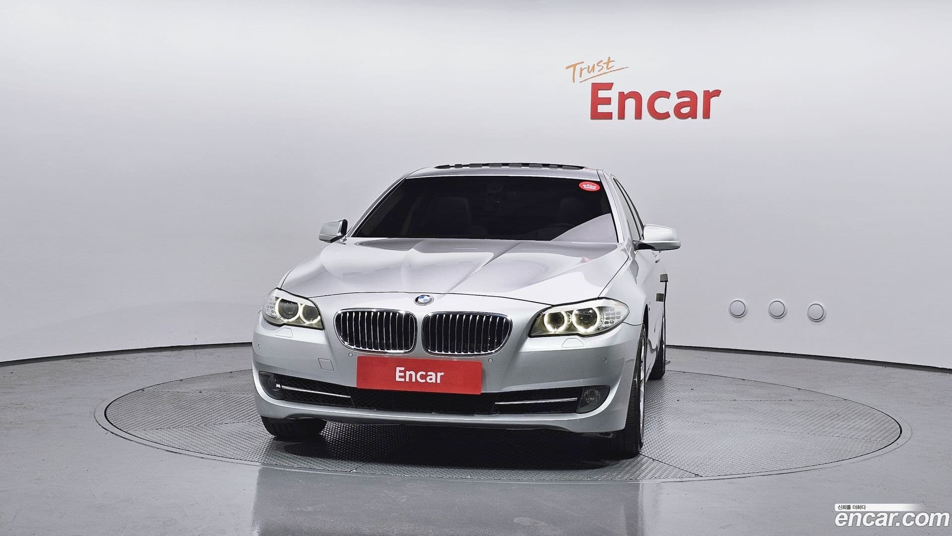 Main__Slider__Photo:5-Series BMW 2012.9-2