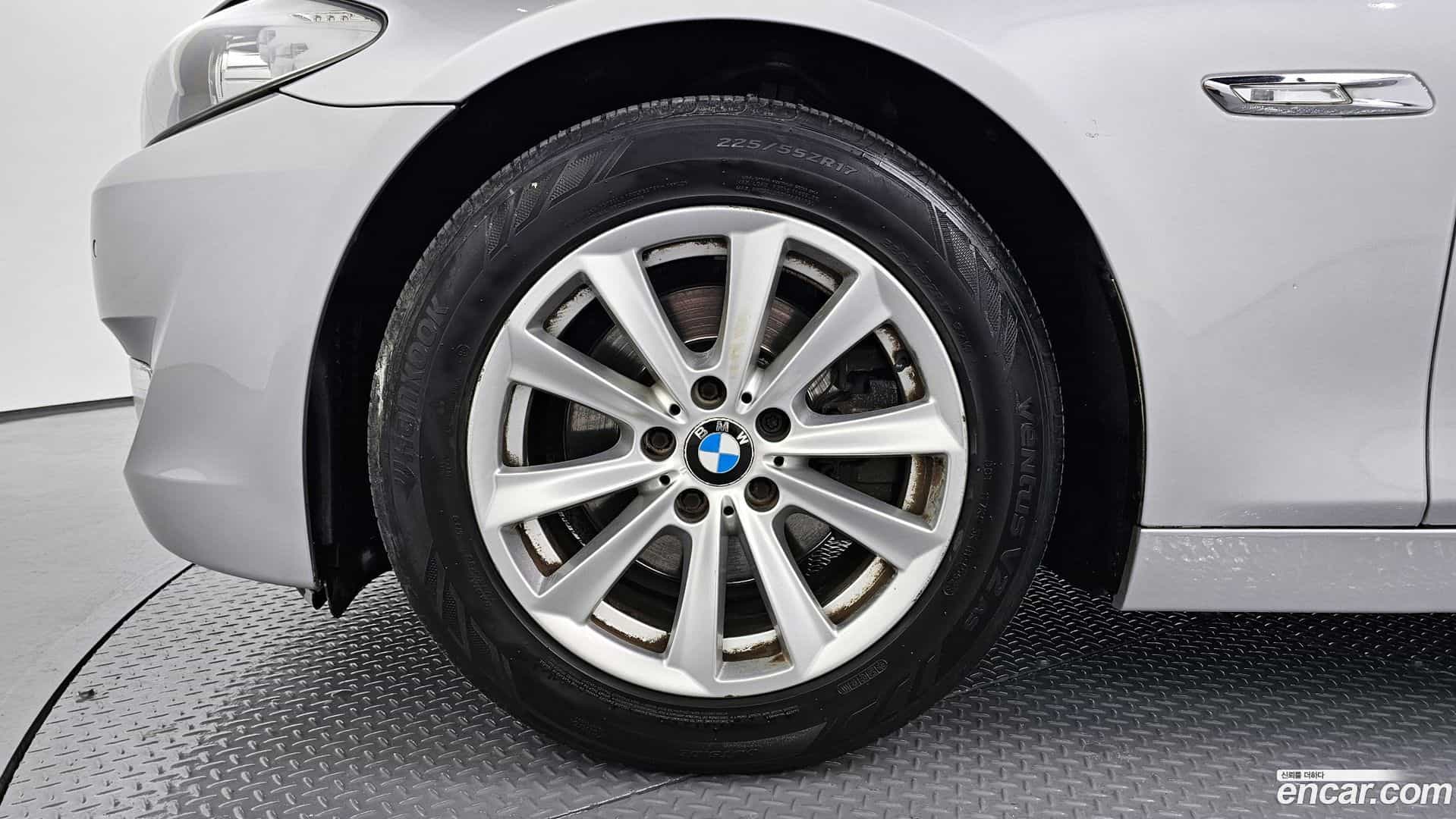 5-Series BMW 2012.9-OUTER-005