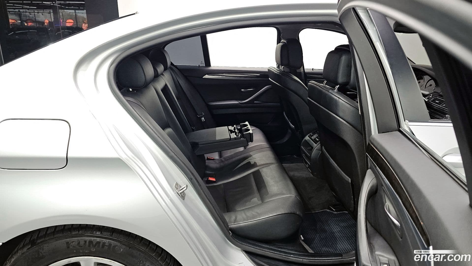 Main__Slider__Photo:5-Series BMW 2012.9-10