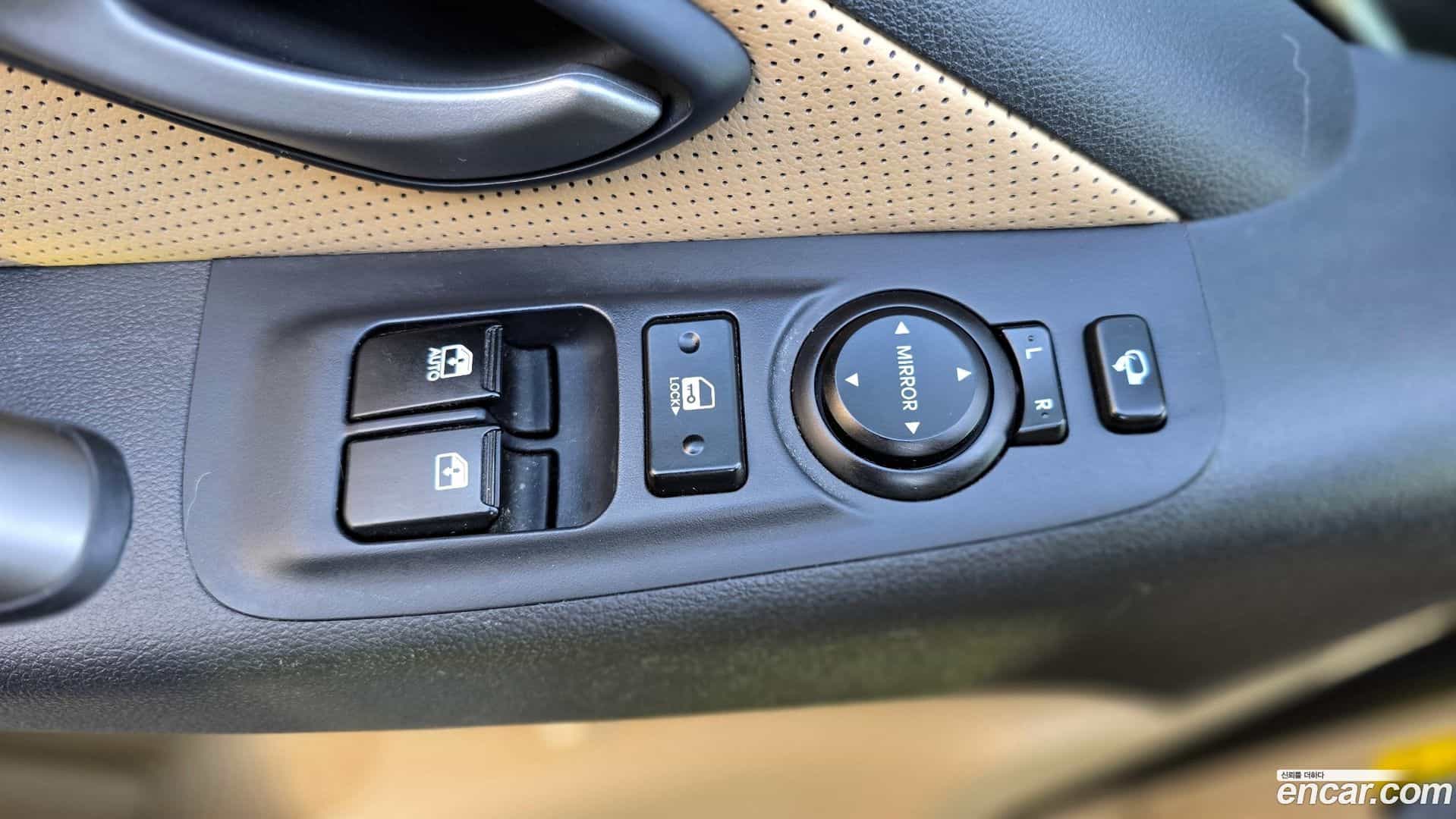 Starex Hyundai 2020.4-INNER-008