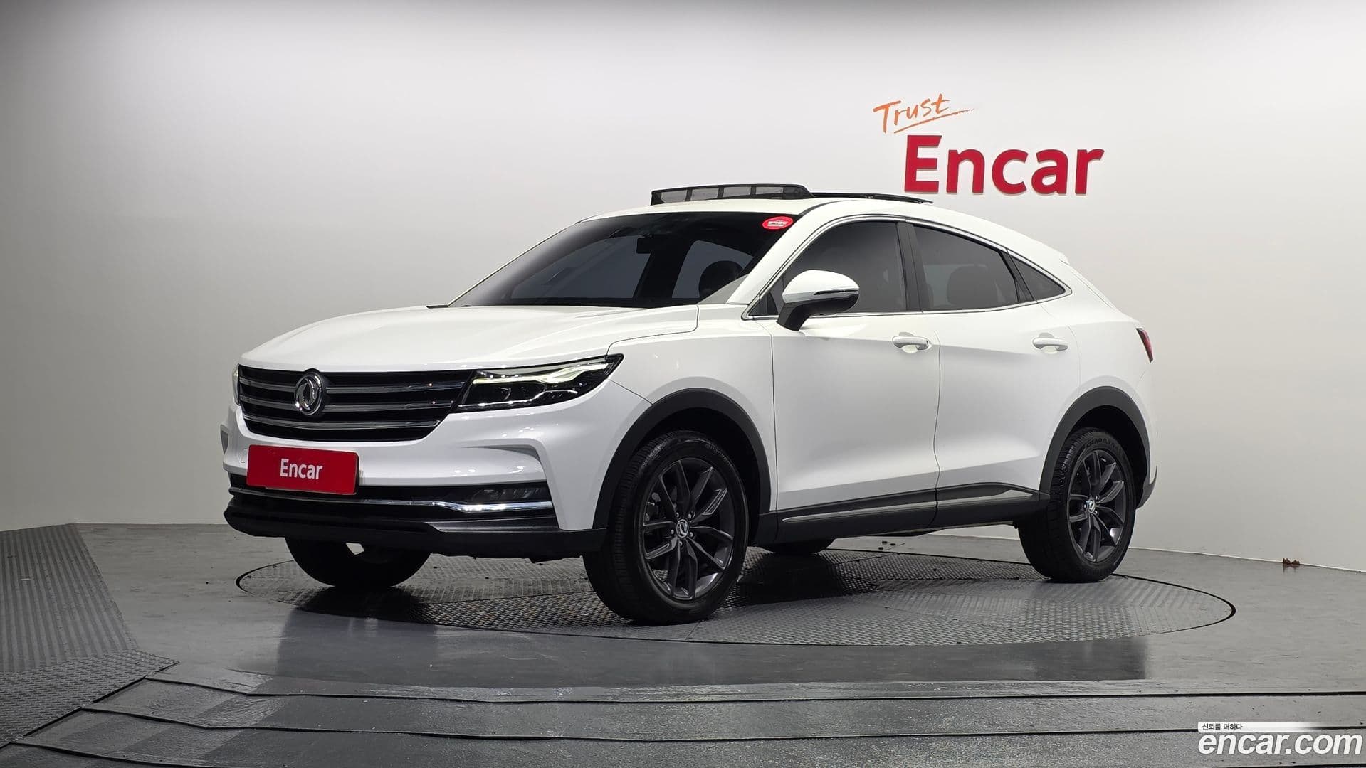 Main__Slider__Photo:Fengon ix5 DFSK 2019.9-0