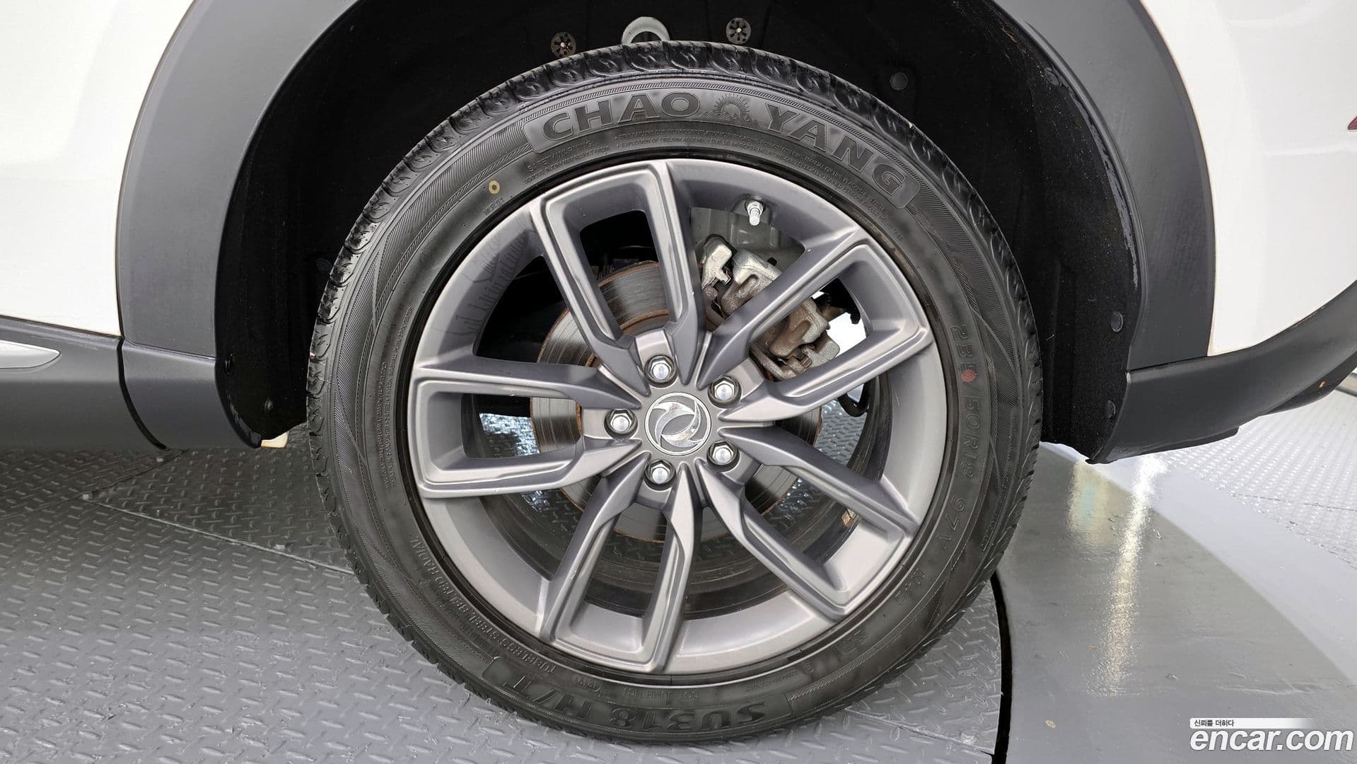 Main__Slider__Photo:Fengon ix5 DFSK 2019.9-4