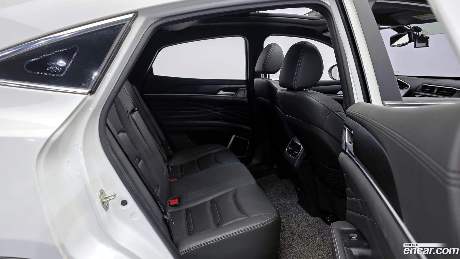 Main__Slider__Photo:Fengon ix5 DFSK 2019.9-11